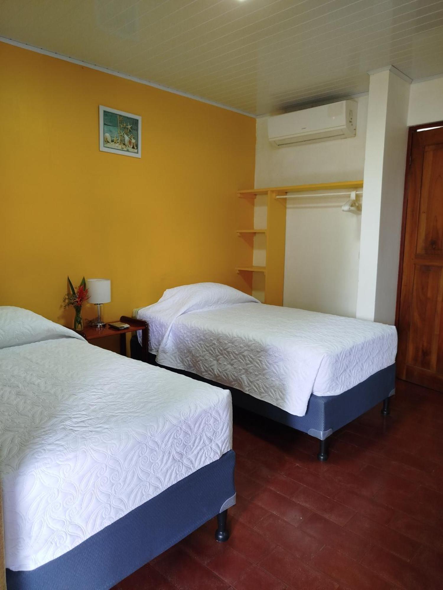 Hotel Pez Gallo Golfito