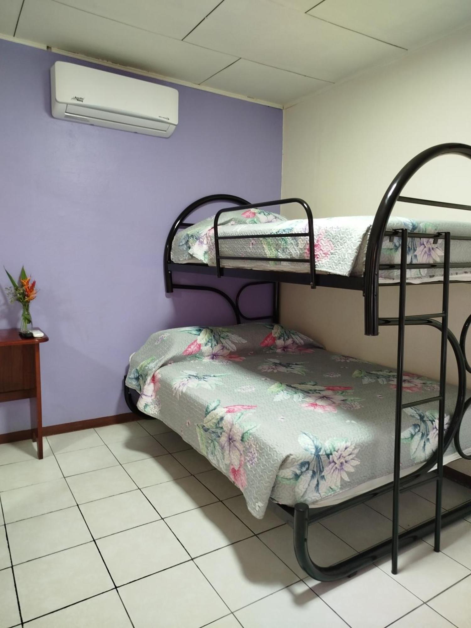 Pez Gallo Hotel *