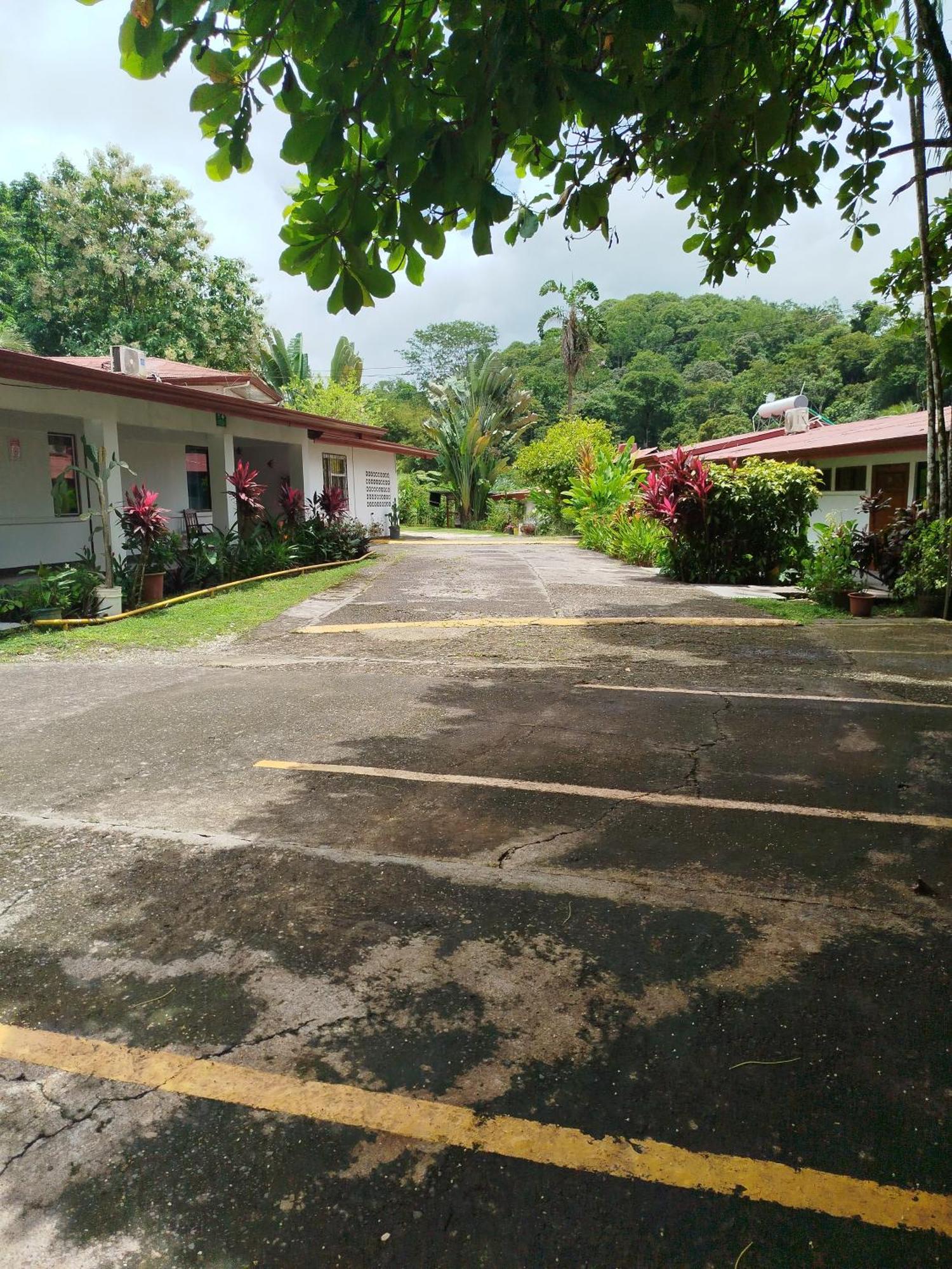 Hotel Pez Gallo Golfito