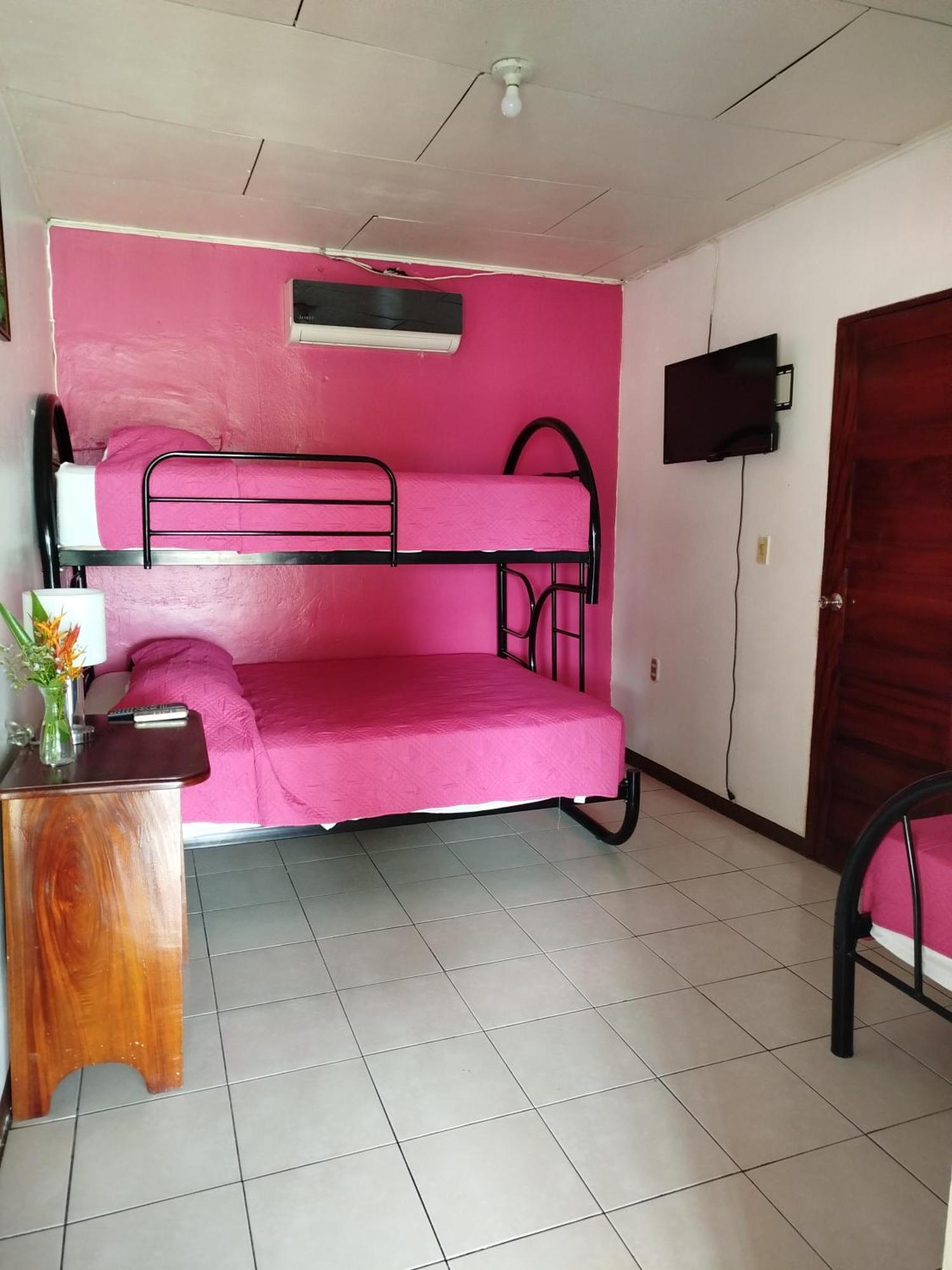 Pez Gallo Hotel Golfito