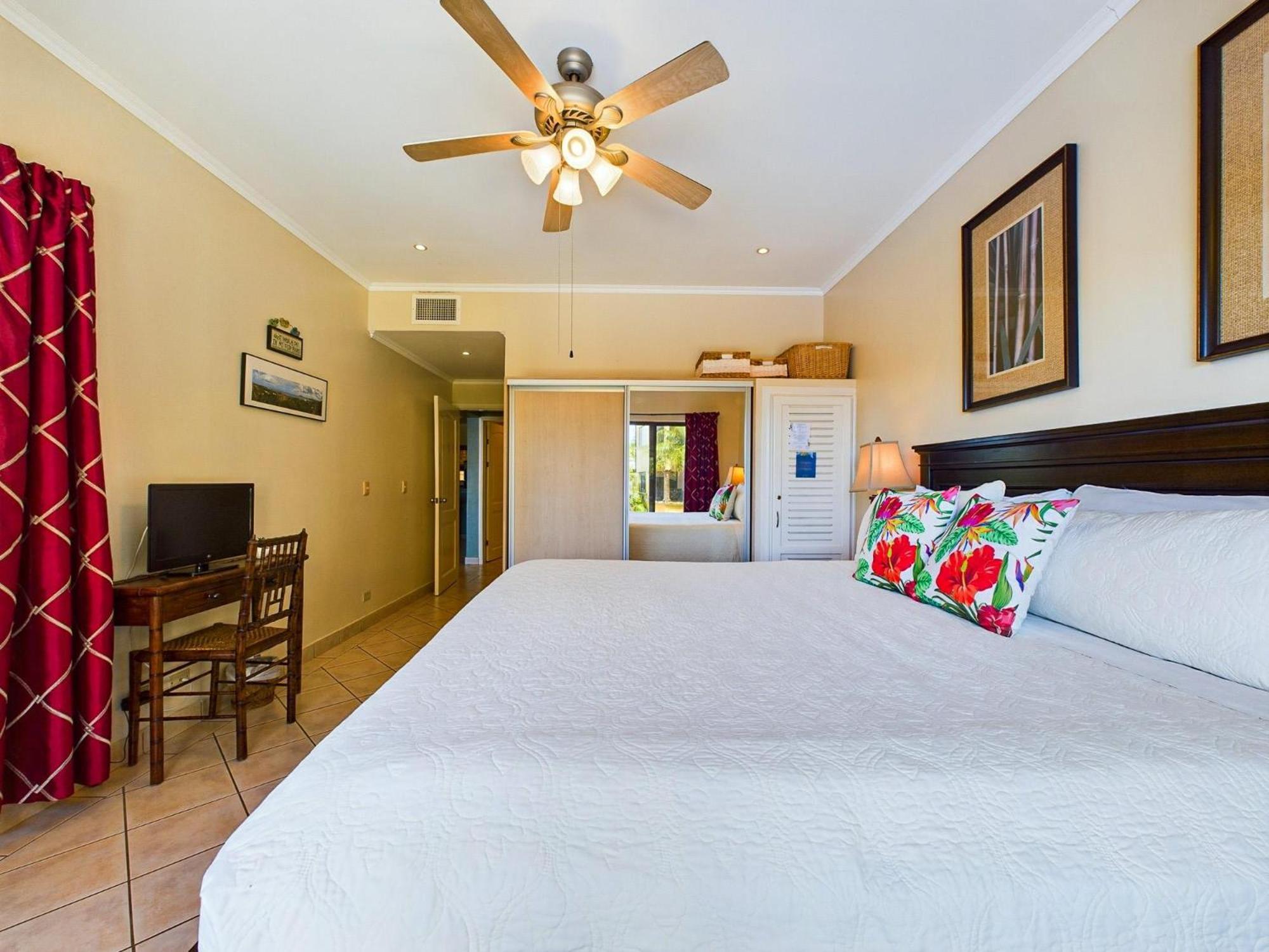 Apartment Sunrise 38- Ocean View 2 Bedroom Condo, Steps To The Tamarindo