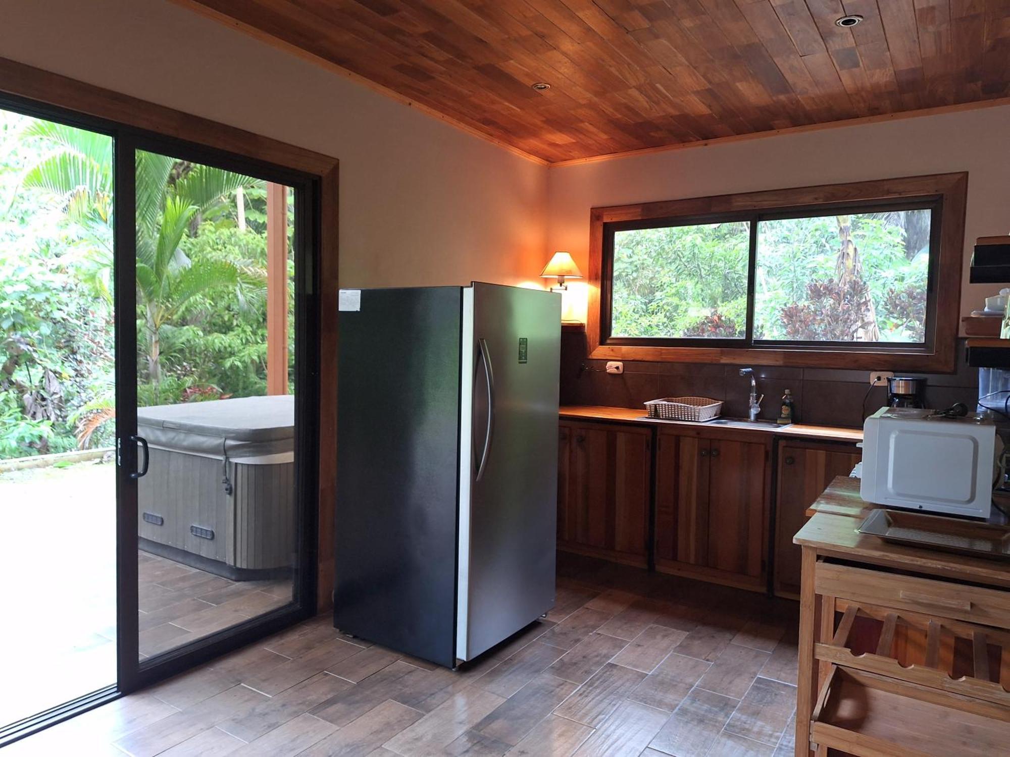 Corcovado Eco Villas-houses-tents-mountain-ocean Views