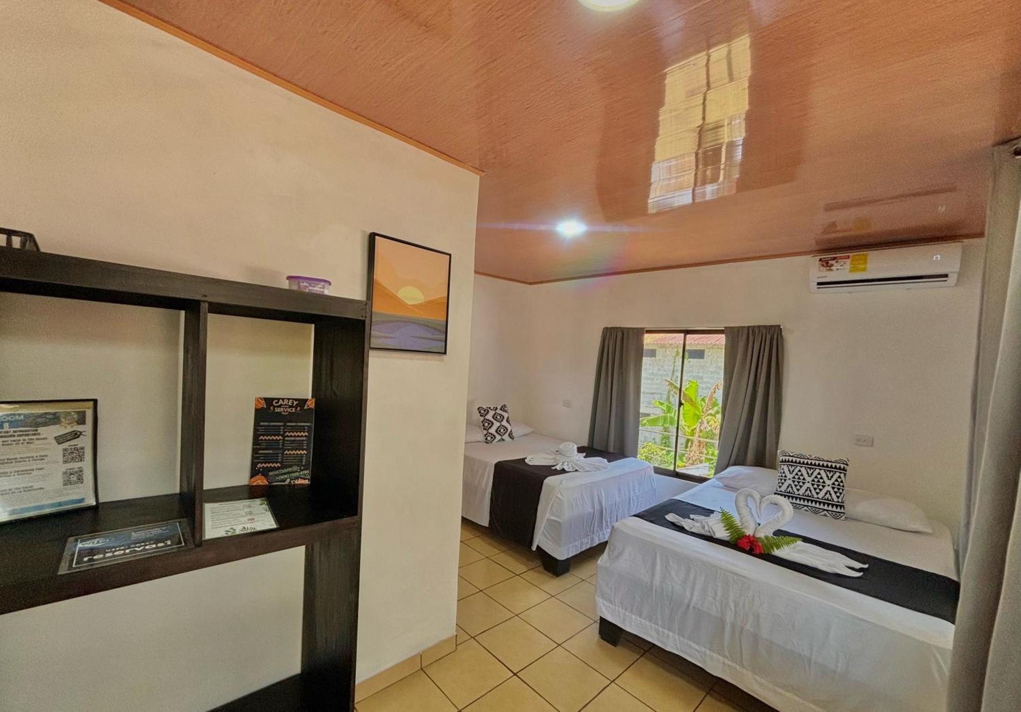Hotel Carey