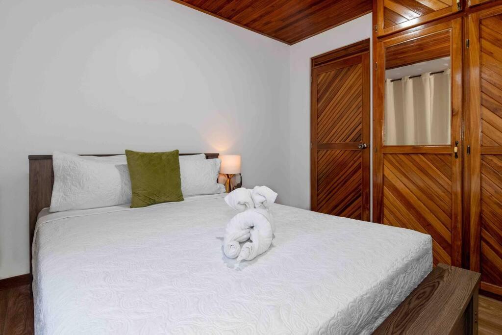Boho Chic Fortuna, Downtown, King Bed Villa