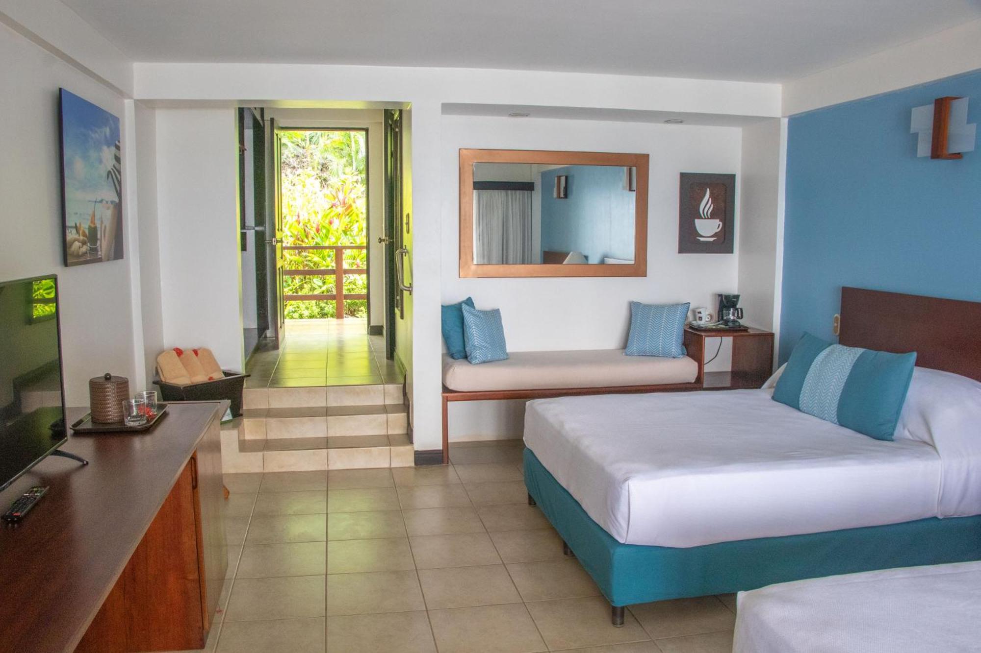Tango Mar Beachfront Boutique & 4* Tambor (Puntarenas)