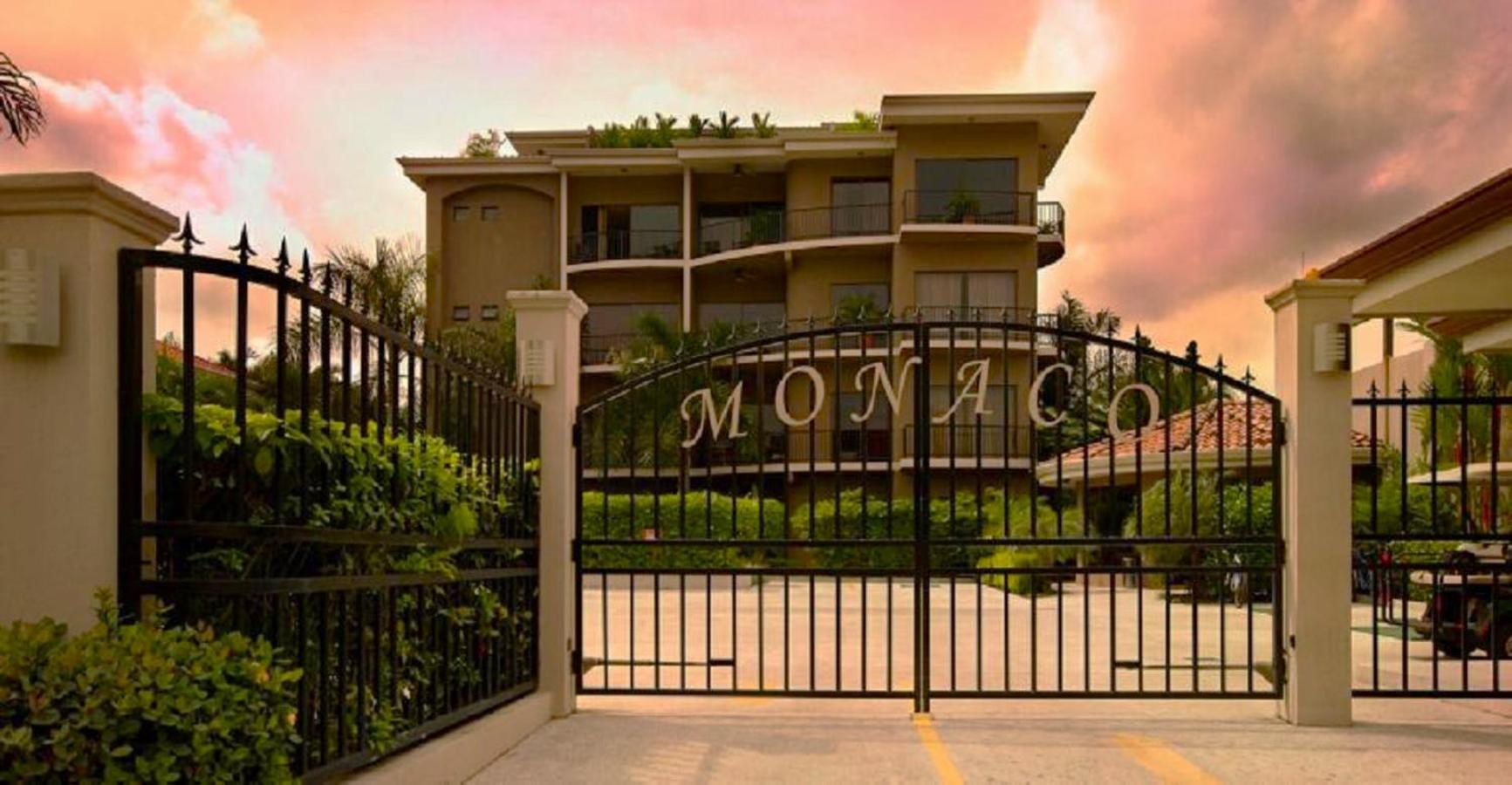 Monaco Aparthotel 3*