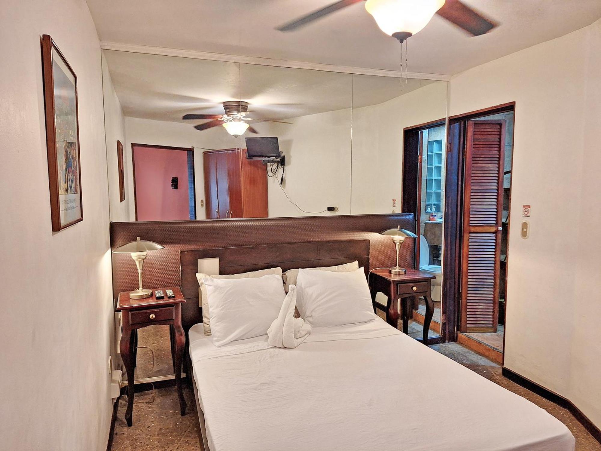 Hotel Colours Oasis Adult Only 3*