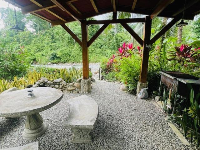 Villa Tortuga Premium Riverfront Jungle With Jacuzzi And Pool