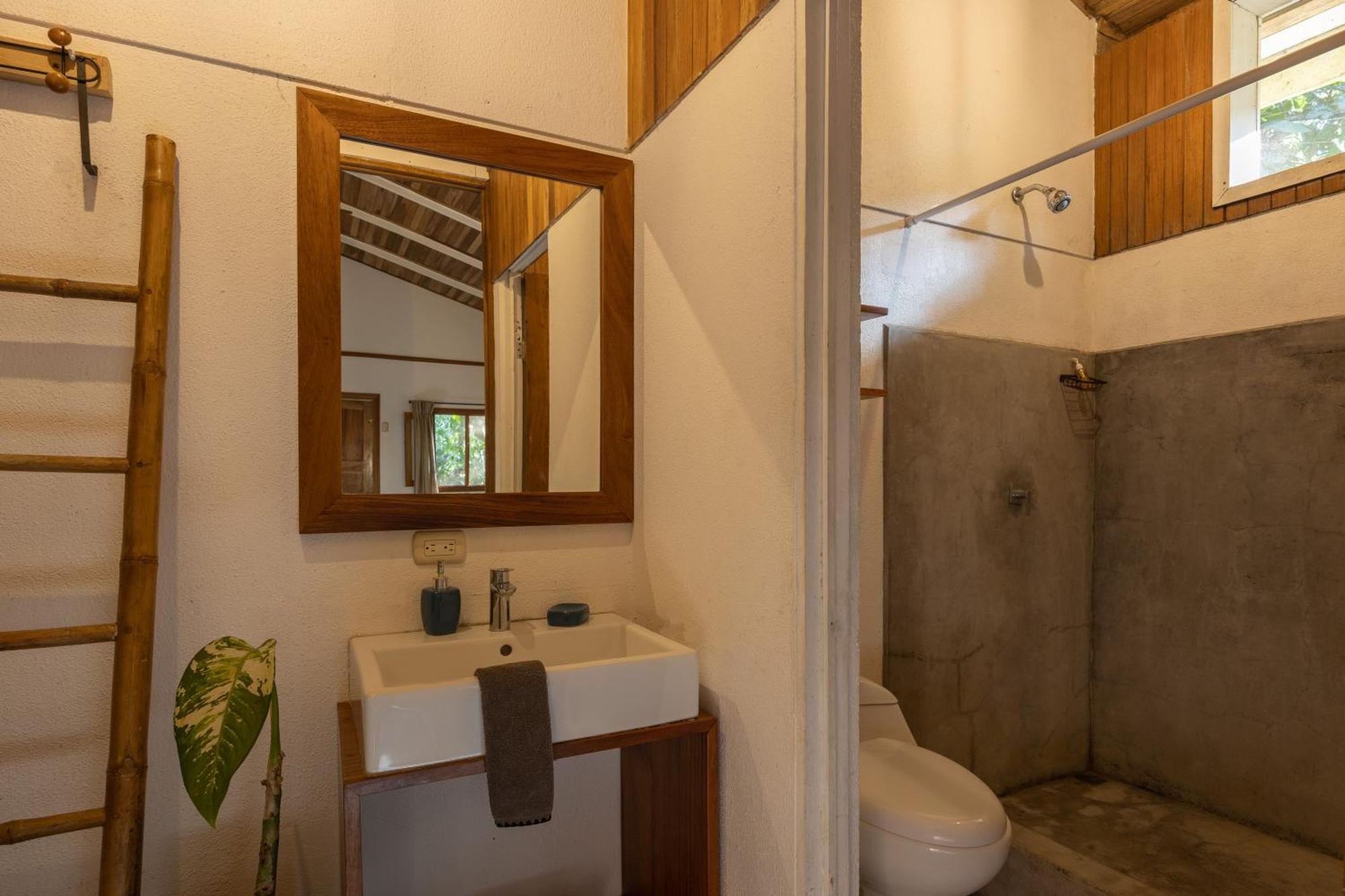 Star Mountain Jungle & Horse Ranch Bed & Breakfast Malpais