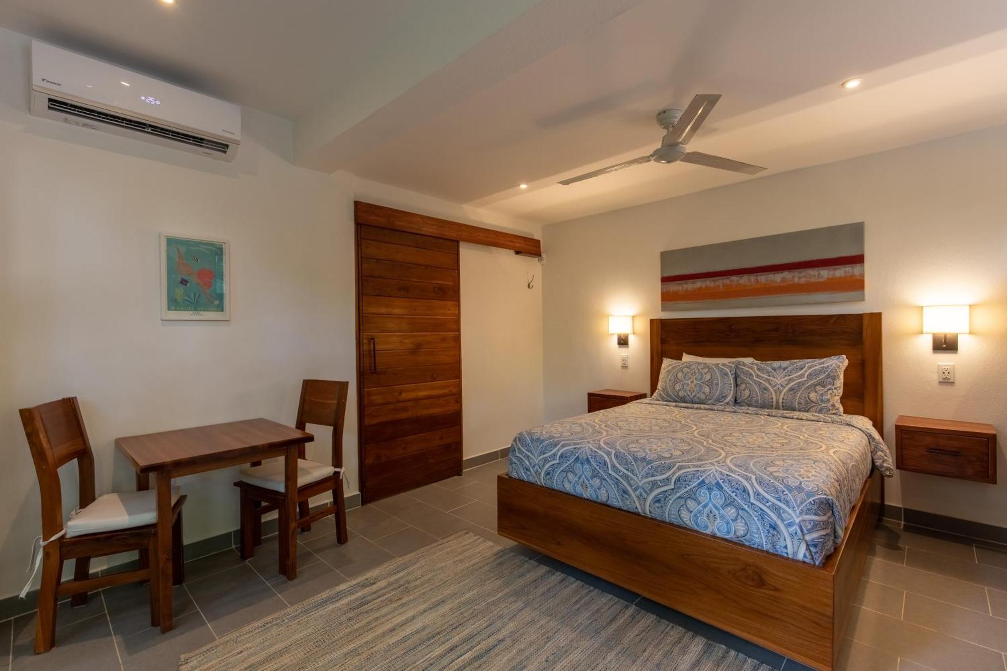 Villa Four Winds A Short Walk To The