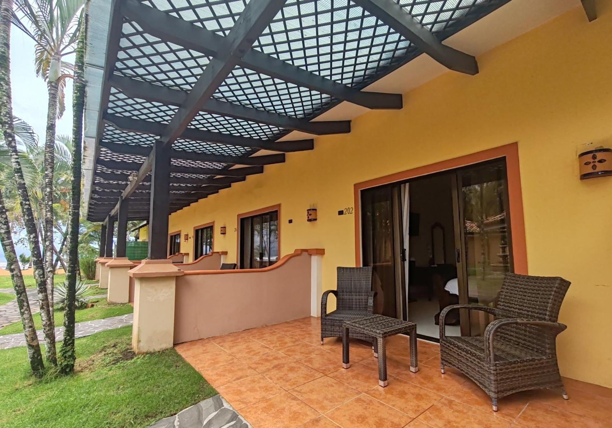 Hotel Marenaz Oceanfront