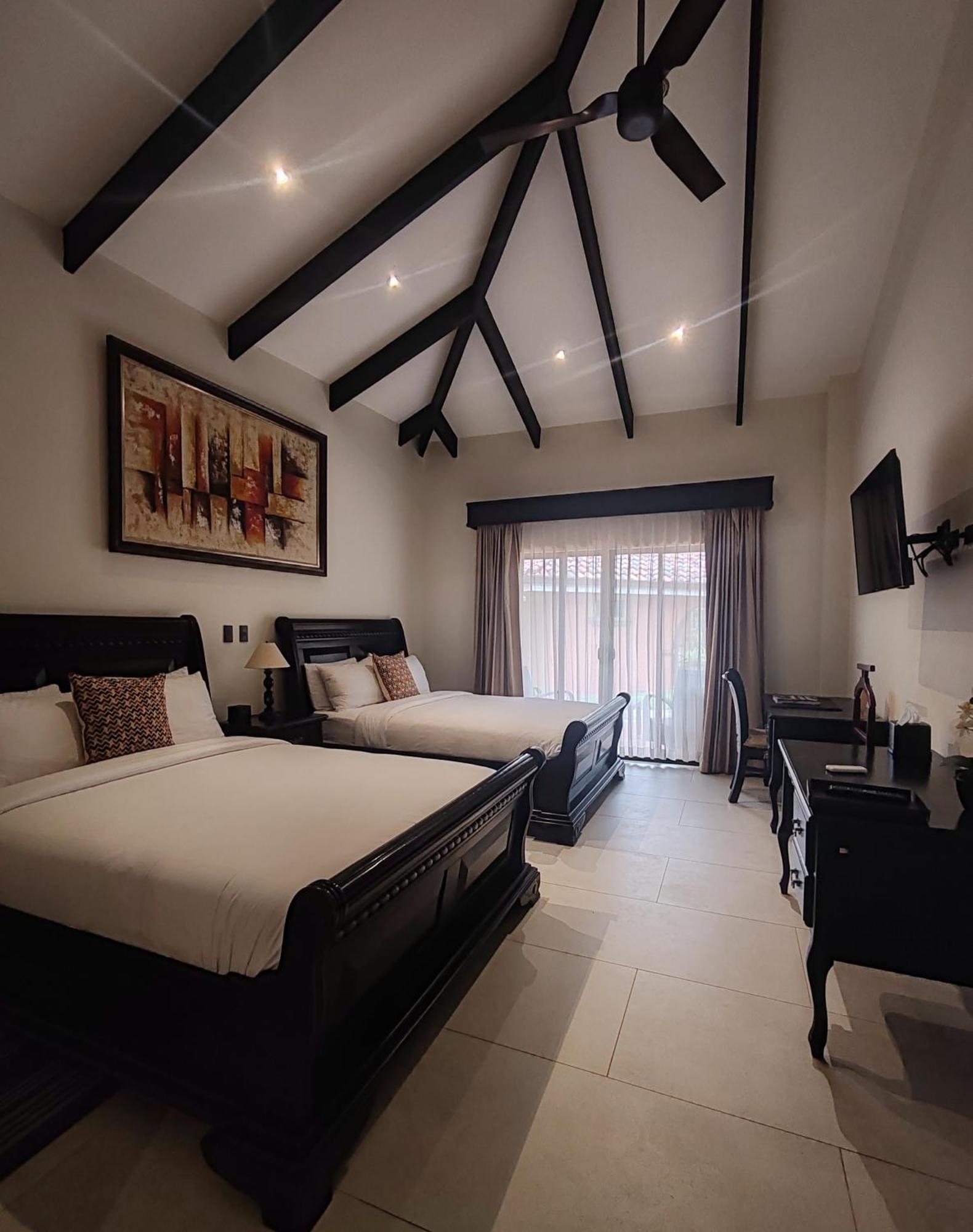 Marenaz Oceanfront Hotel 5*