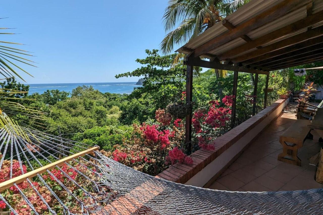 Tico Tiki Vacation Villa, 3 Bedroom *