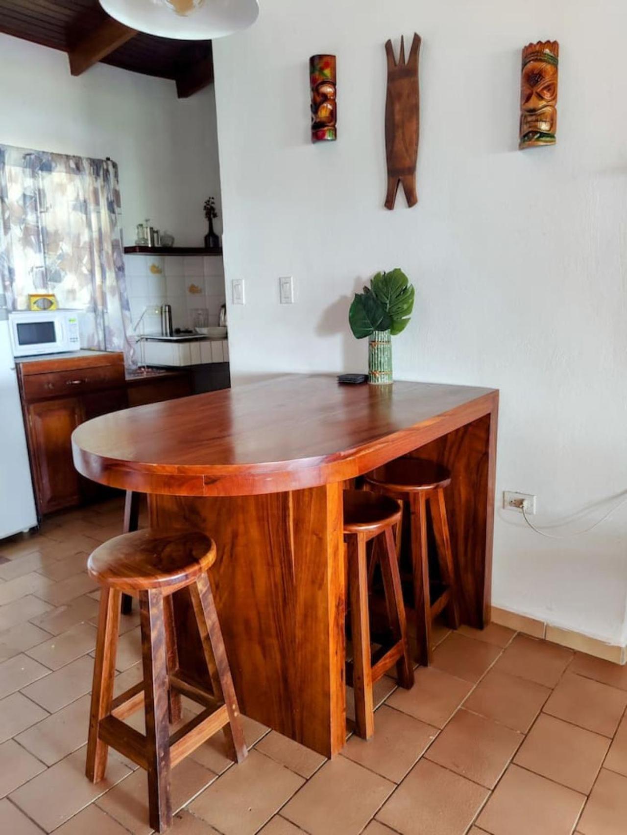 Tico Tiki Vacation Villa, 3 Bedroom