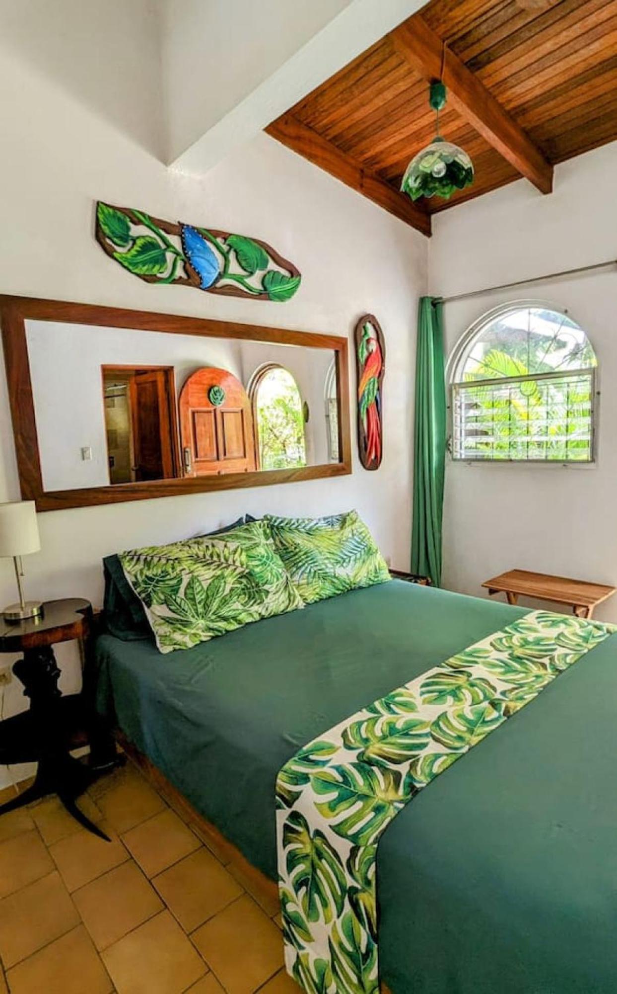 Tico Tiki Vacation Villa, 3 Bedroom Holiday home Samara