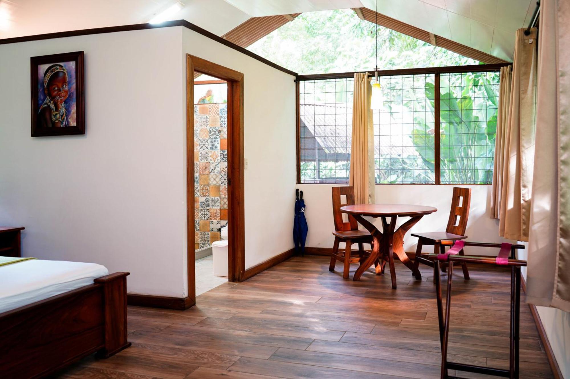 Hotel Pachira 4*