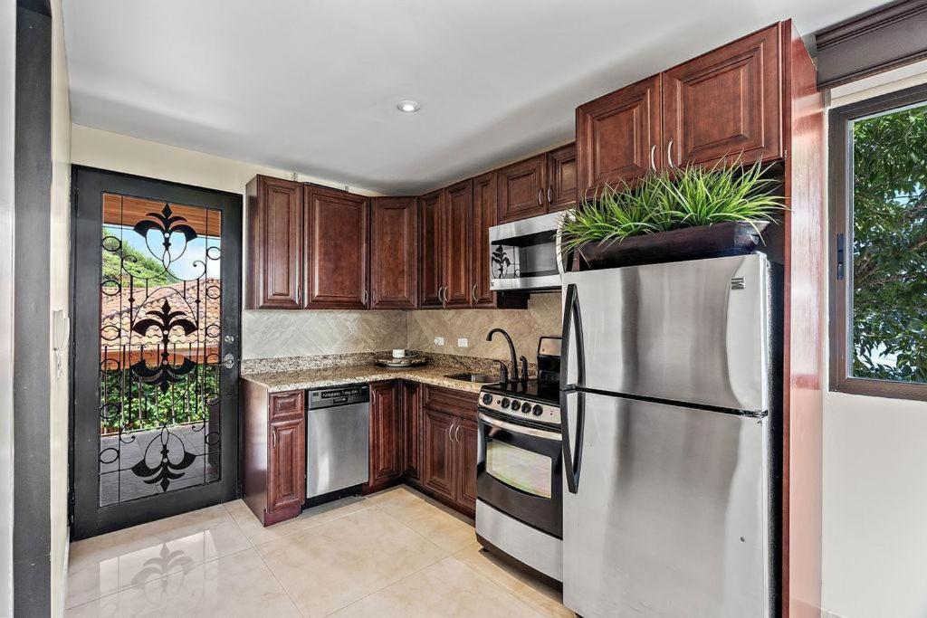 Luxury Retreat Oceanview W Fitness Holiday home
