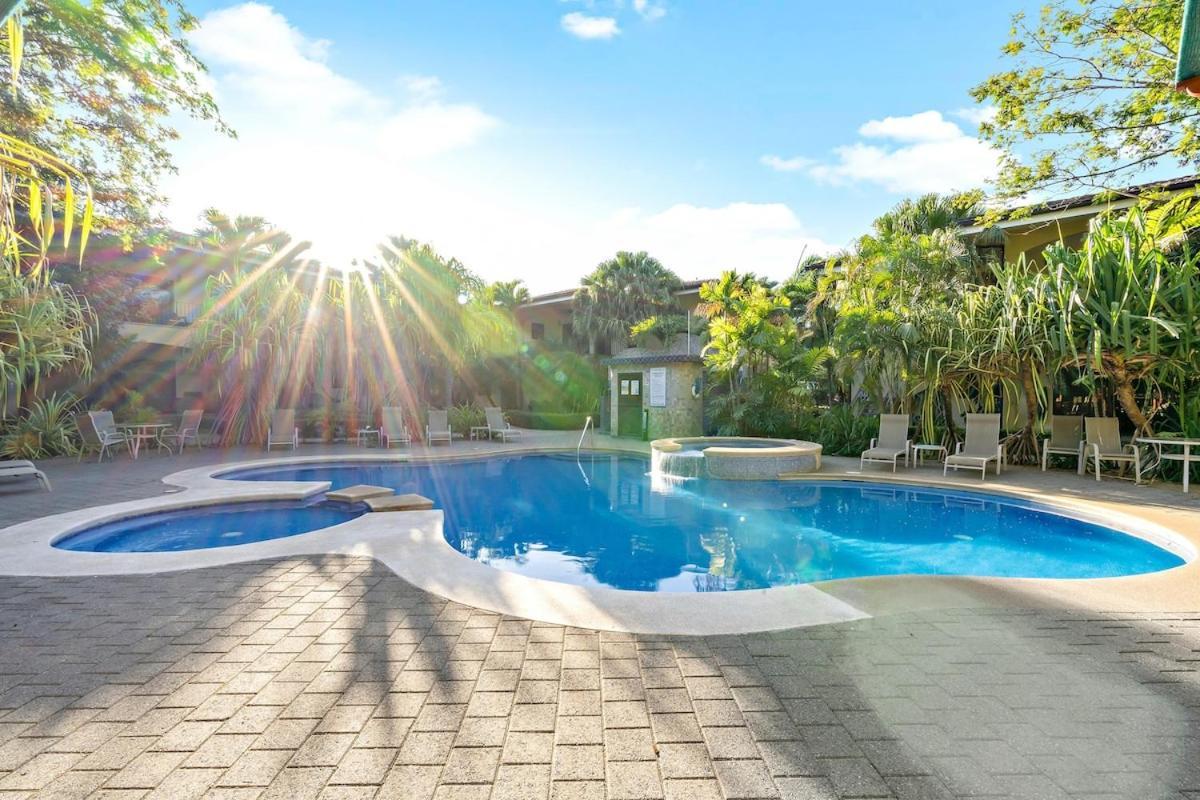 2 Bd Steps To Beach Potrero (Guanacaste)