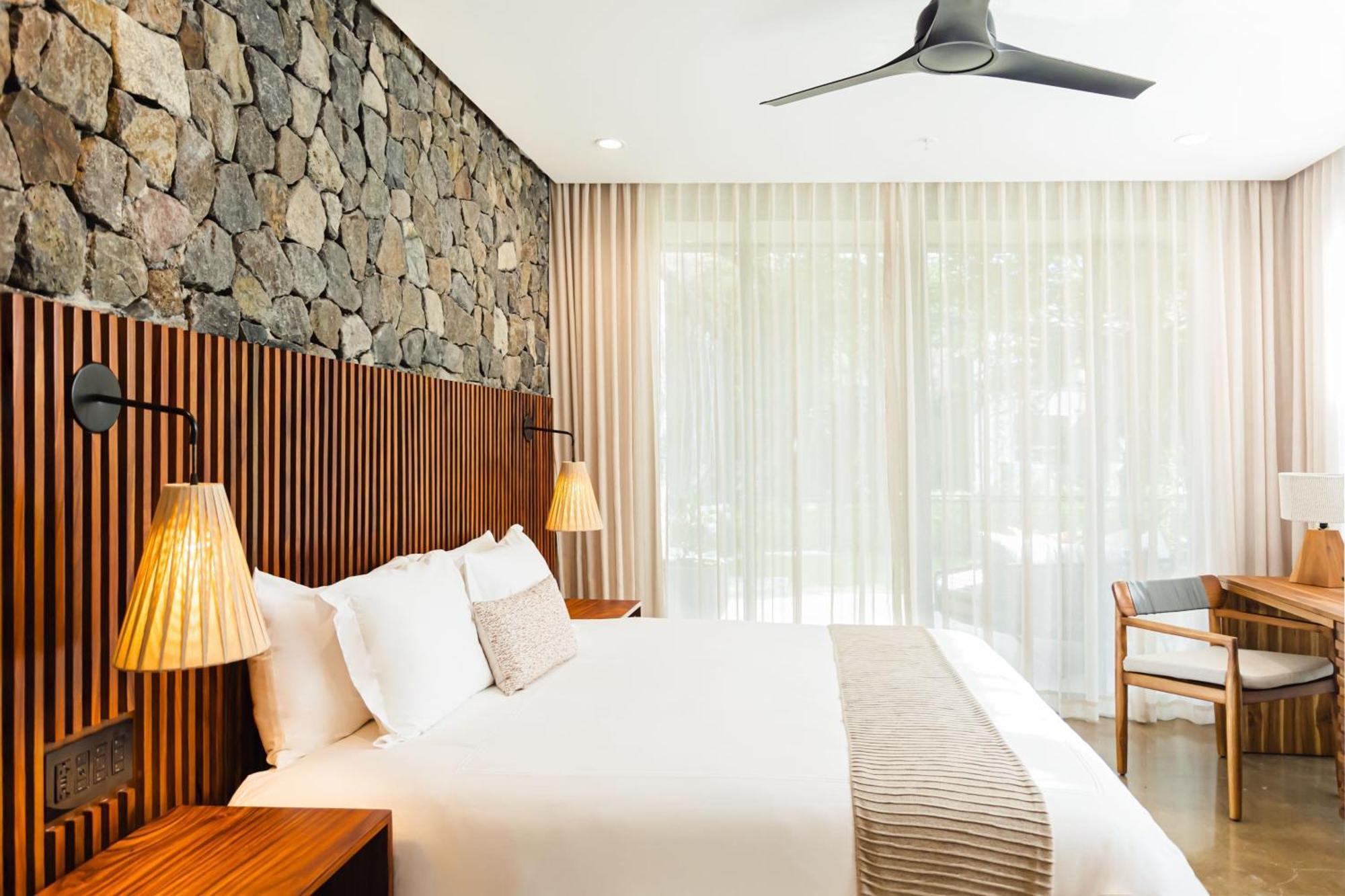 El Mangroove Papagayo, Autograph Collection Resort 5*