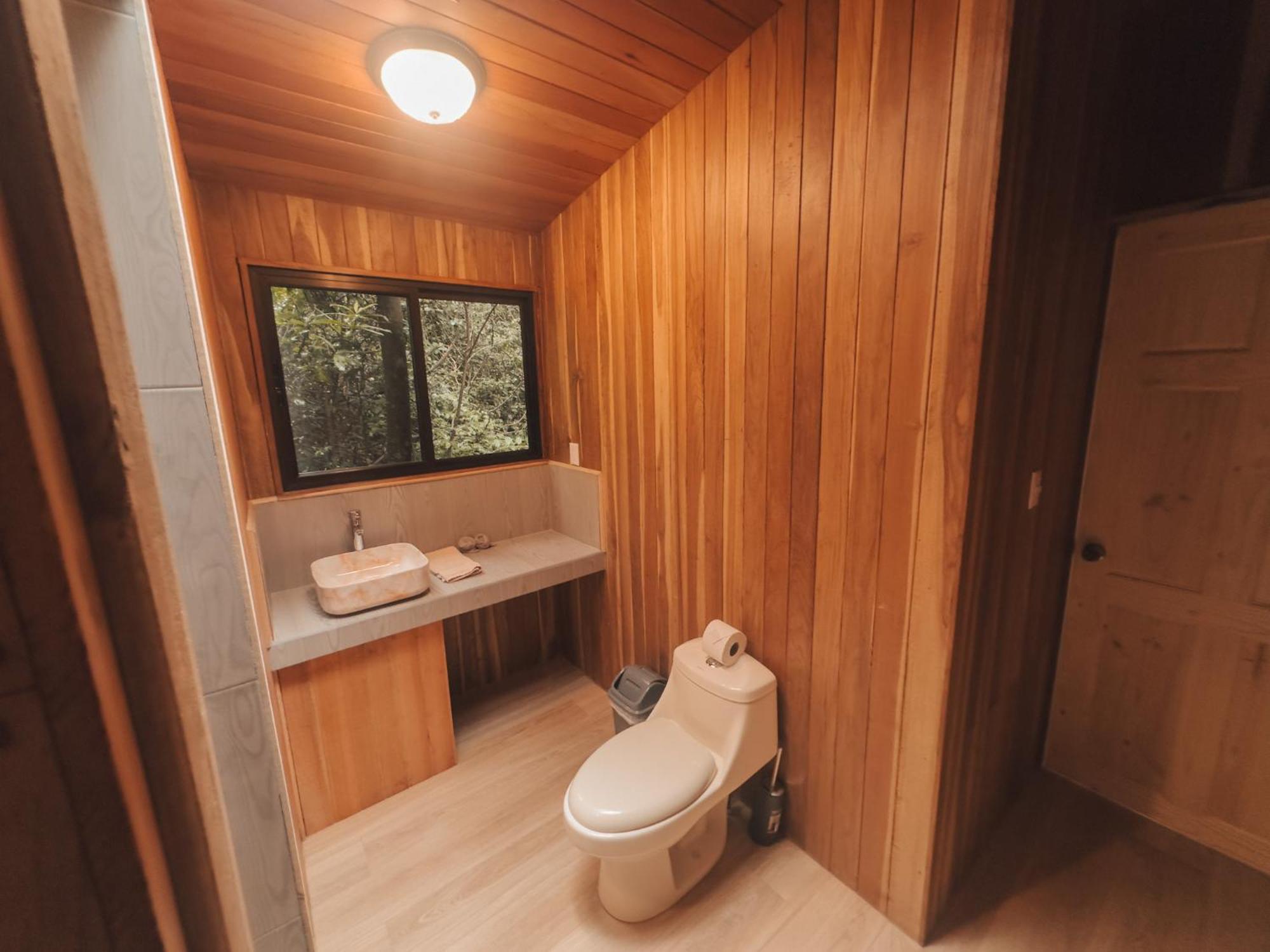 Tree House Bosque Nuboso Campsite