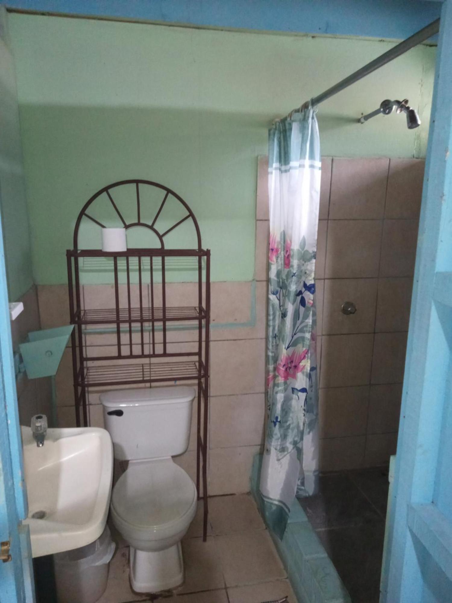 Marisqueria Jiubert Guest house *