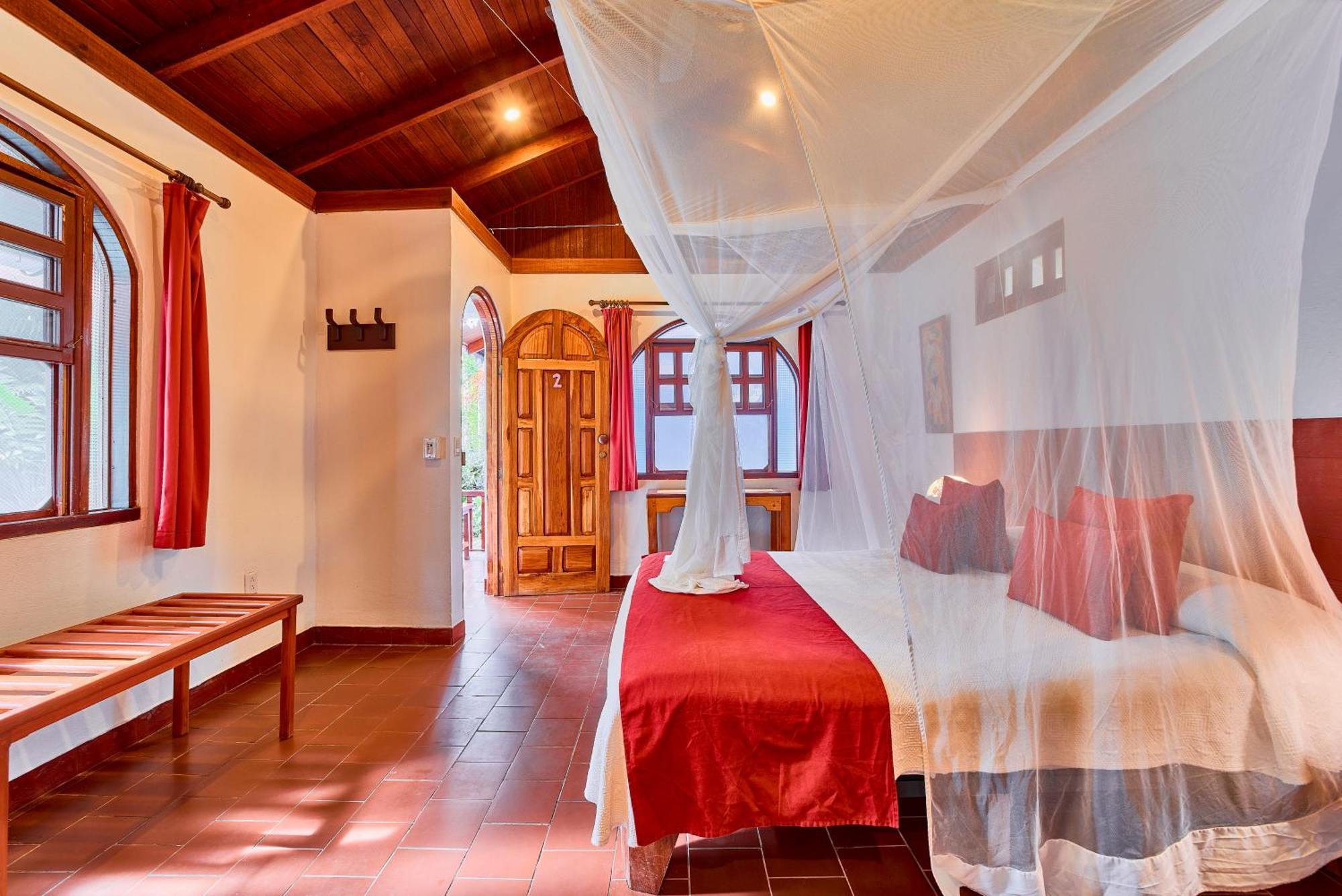 El Encanto Bed & Breakfast