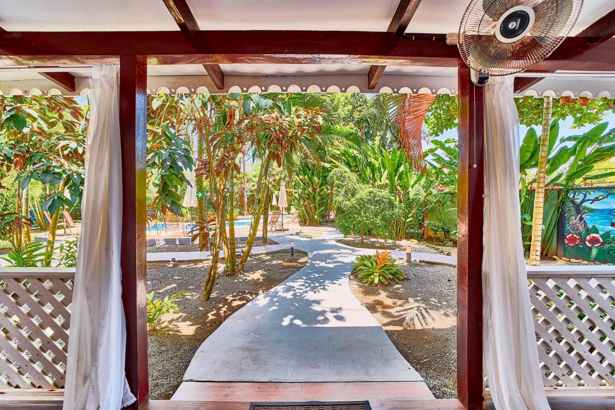 El Encanto