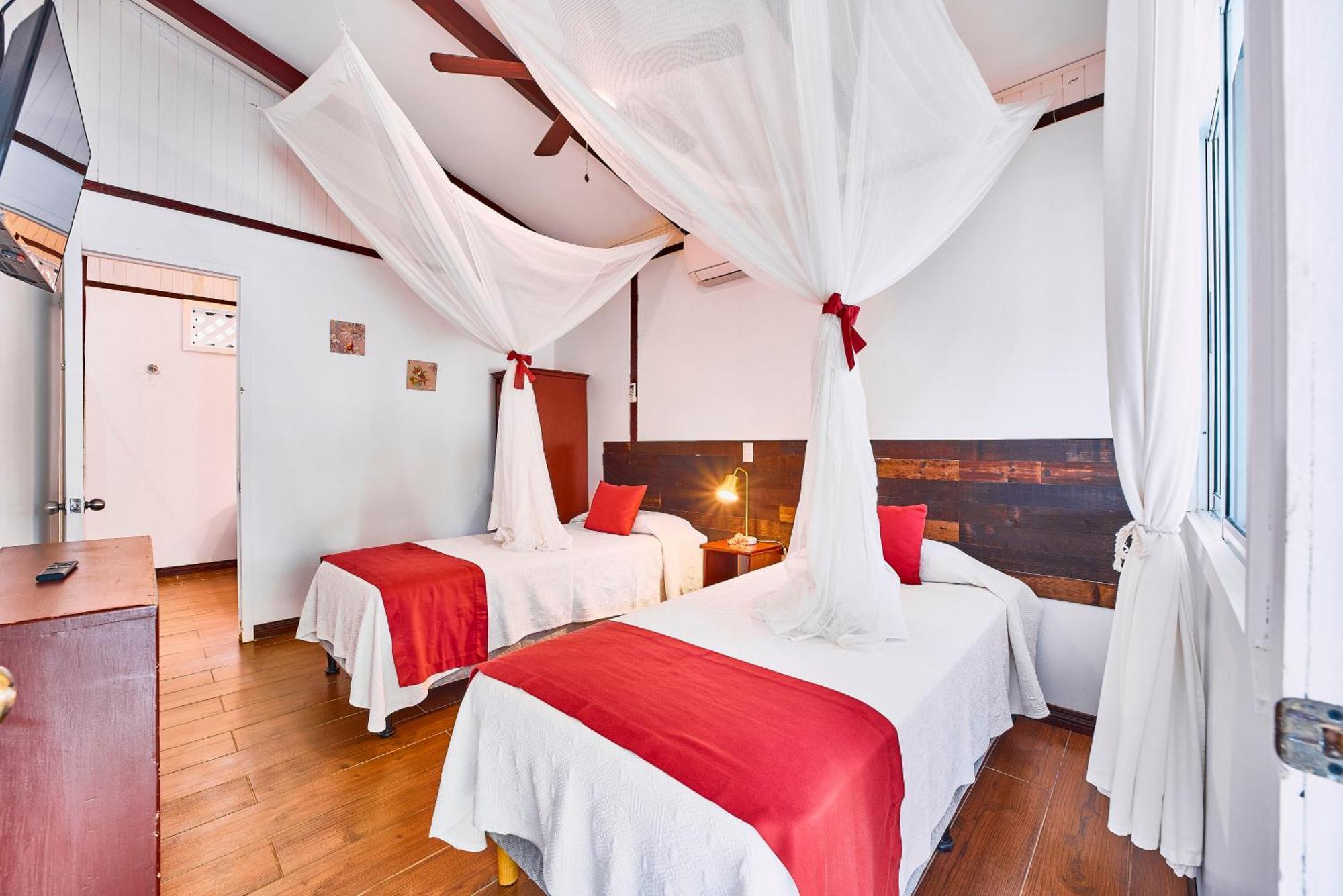 El Encanto Bed & Breakfast