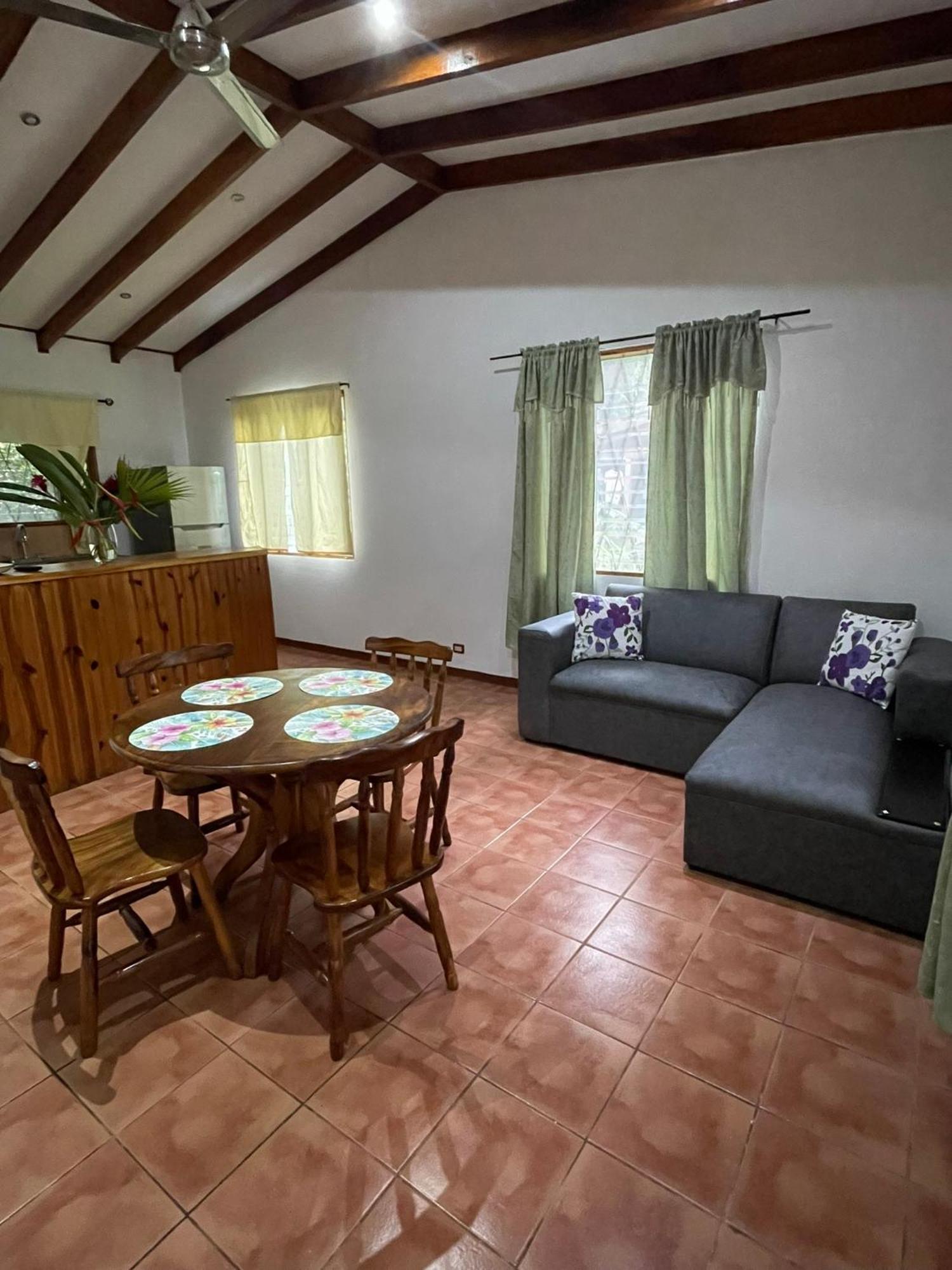 Cabinas Caribe Luna