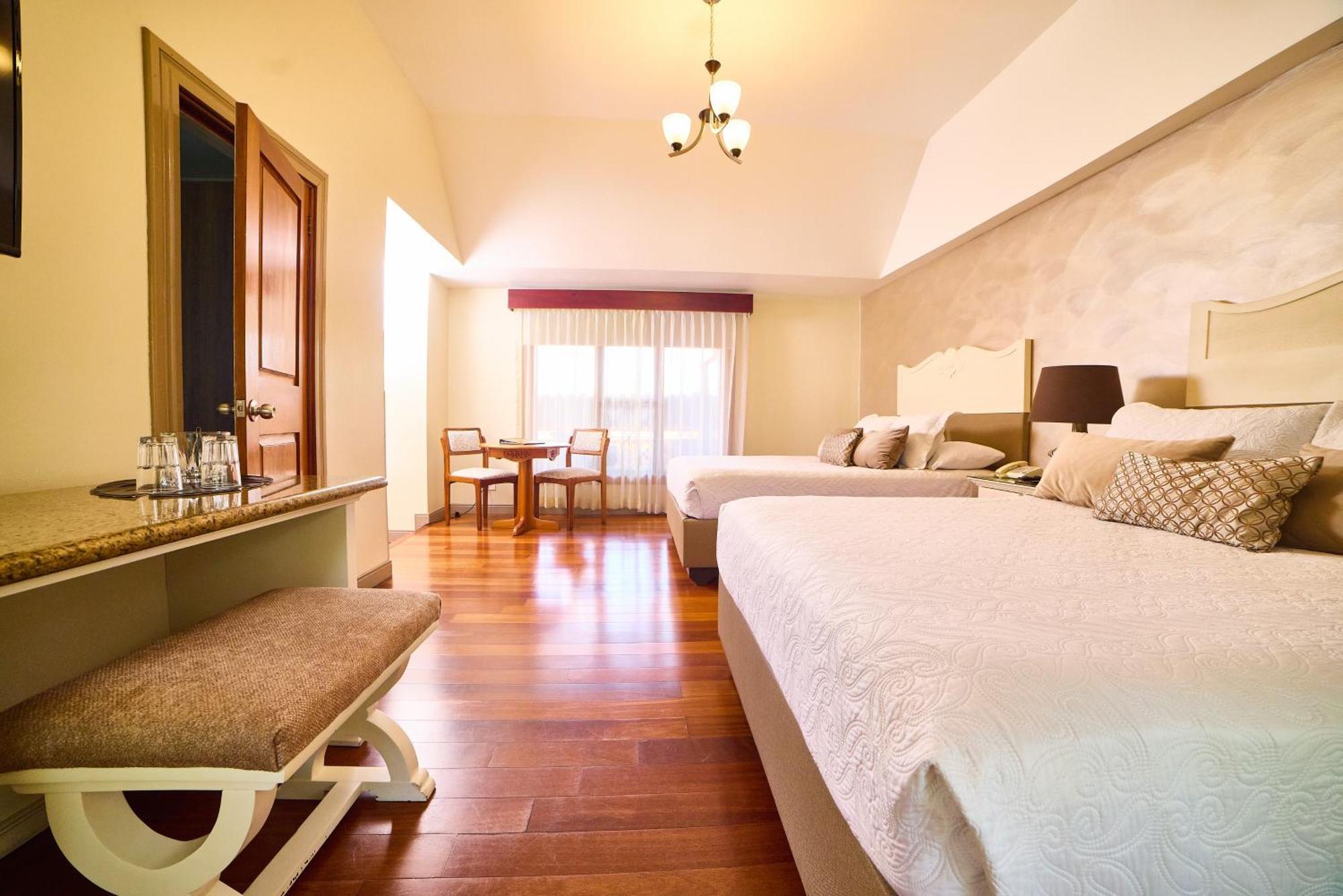 Hotel El Rodeo Boutique & Steakhouse 4*