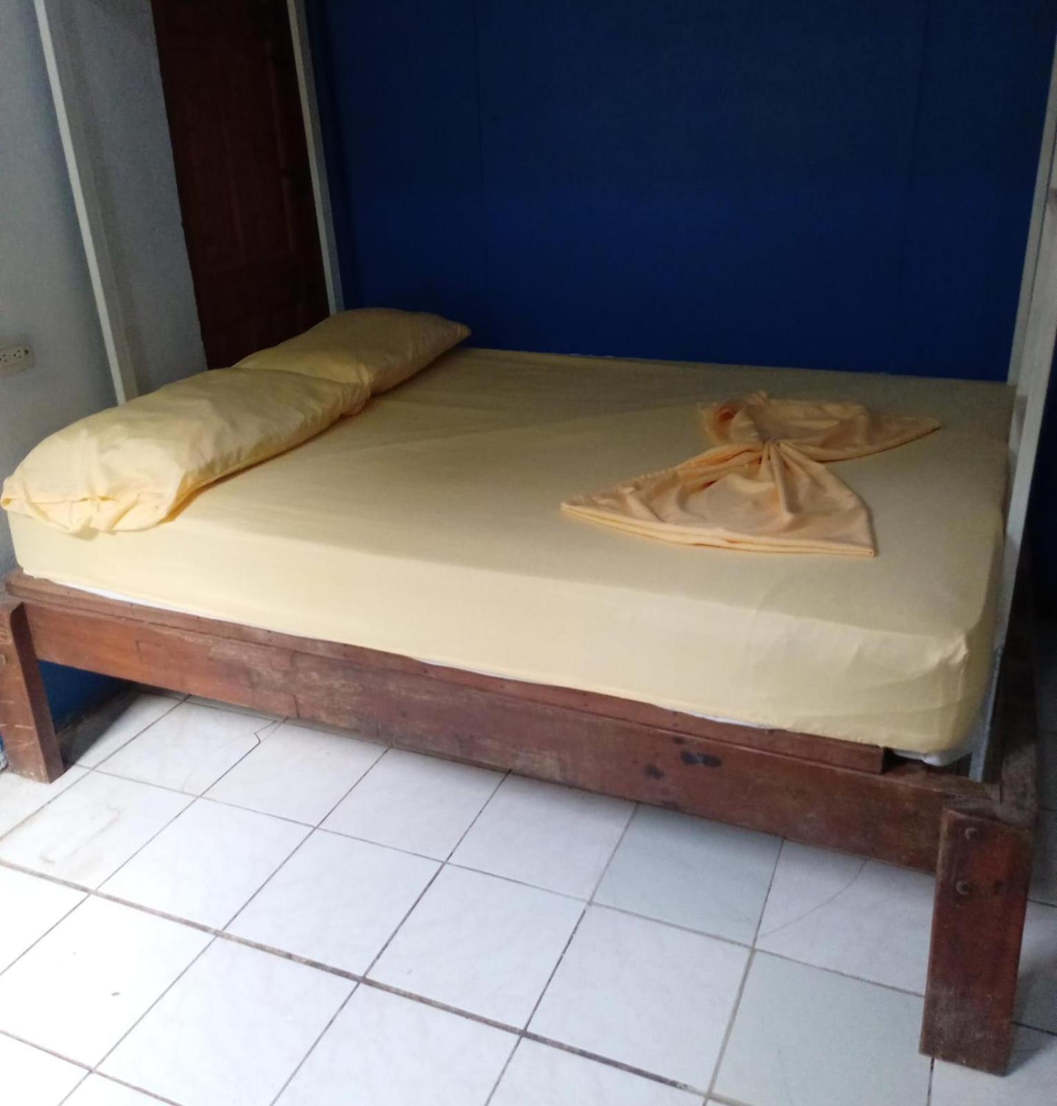 Luminosa Hostel *
