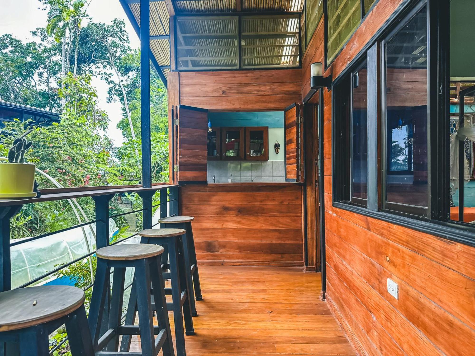 Selva Madre Eco-sanctuary Cahuita