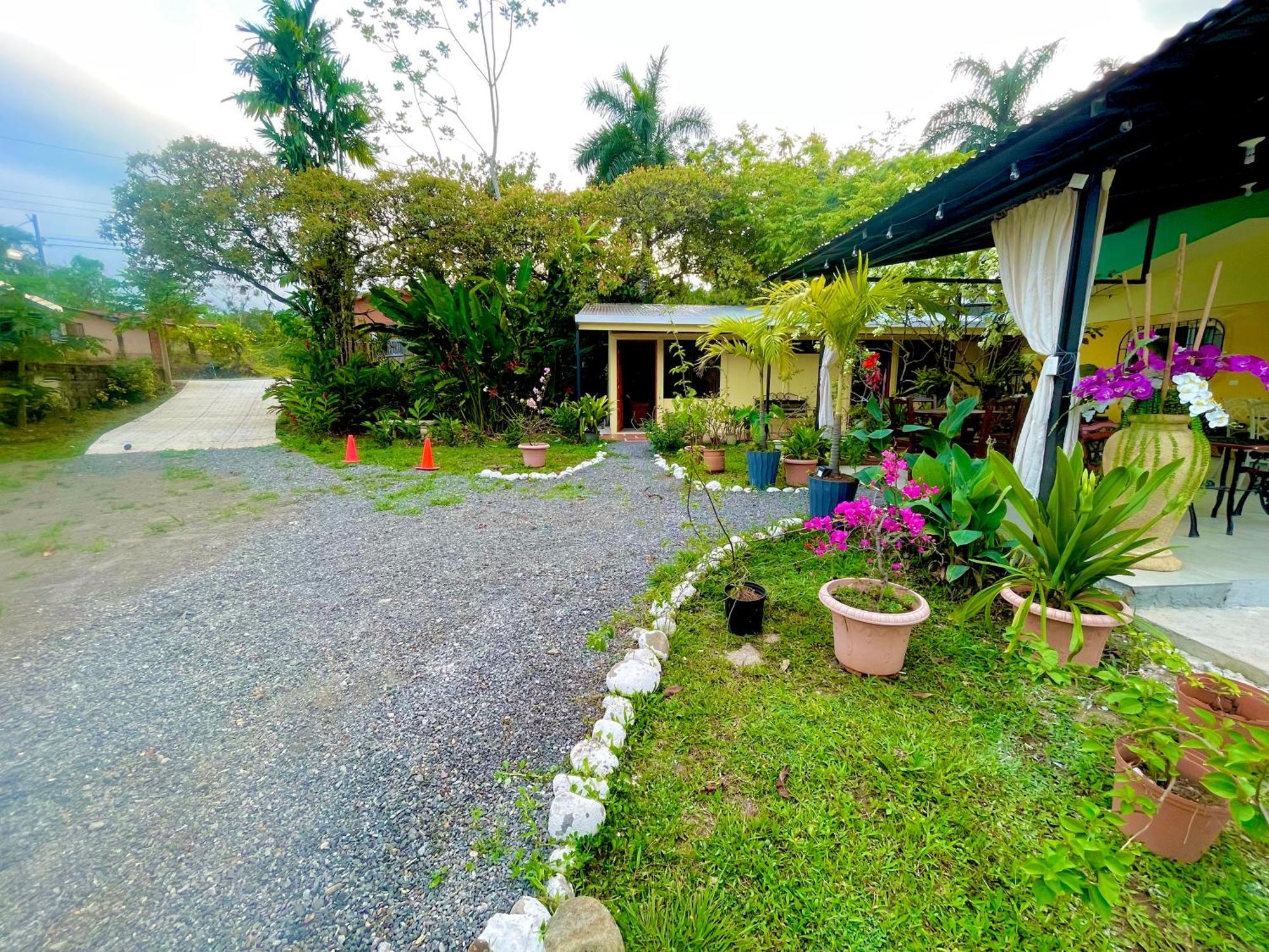 Tierra De Volcanes Hotel *