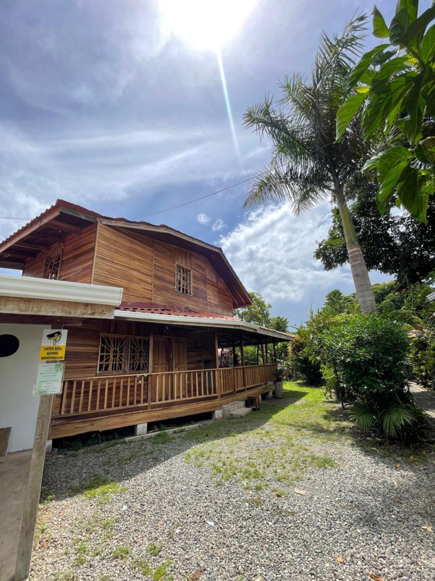 Pangea Tropical Vibe With Shared Pool Holiday home
