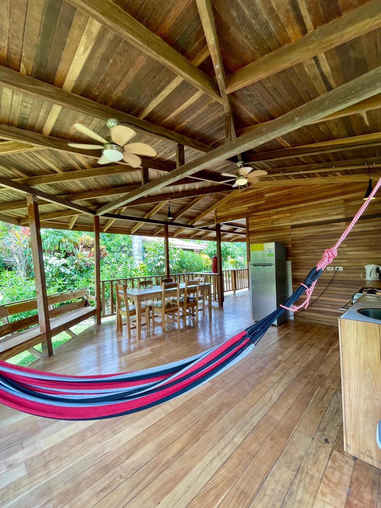Pangea Tropical Vibe With Shared Pool Holiday home