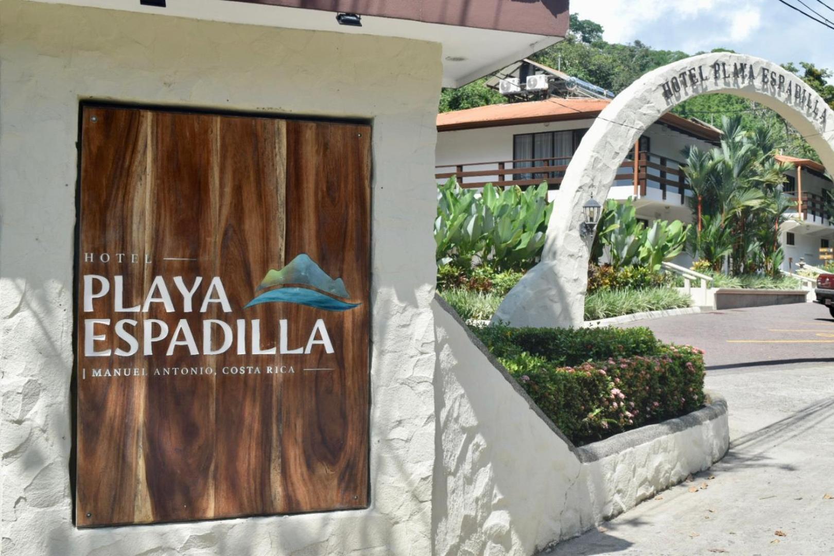 Playa Espadilla & Gardens 3*