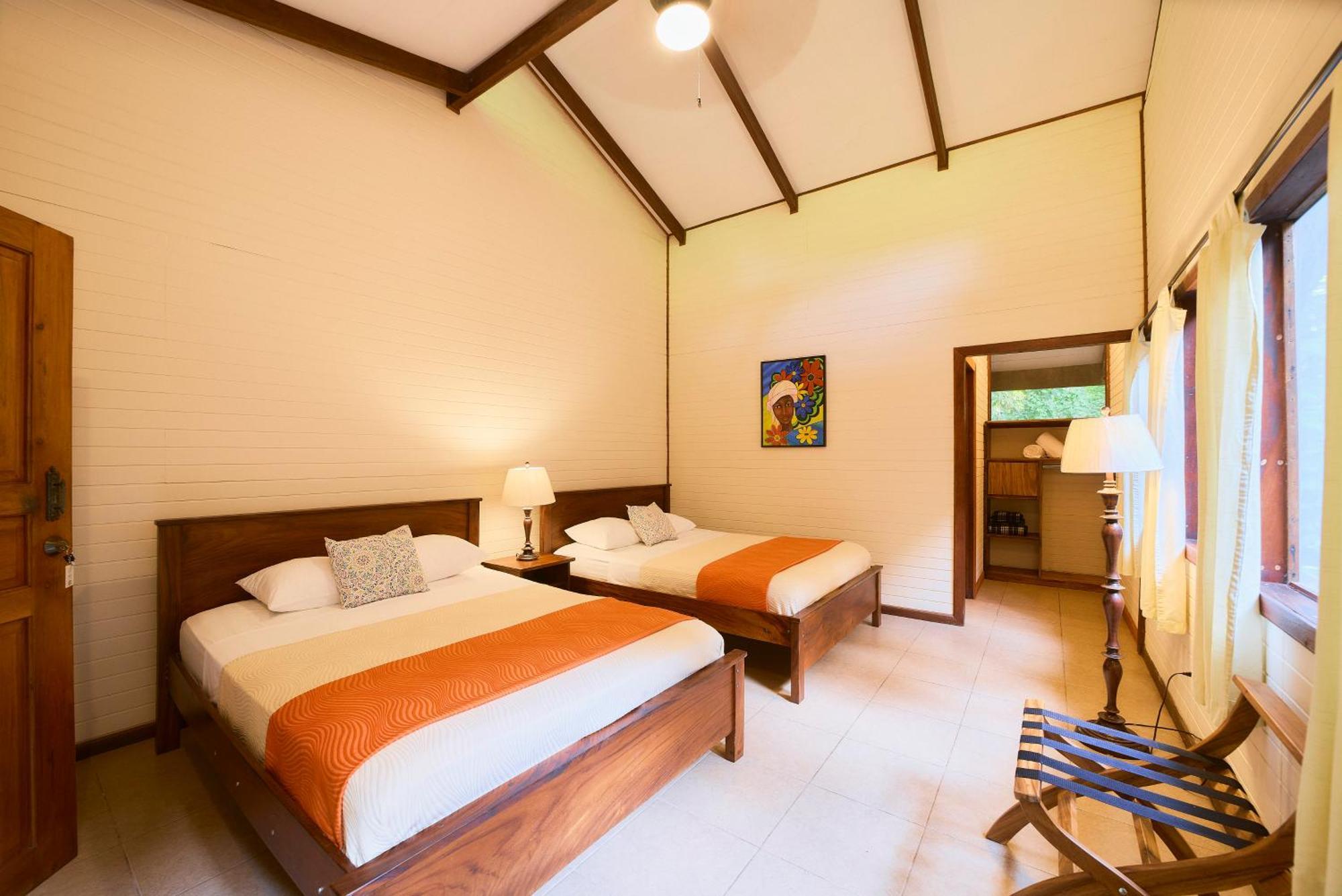 Lodge Evergreen *