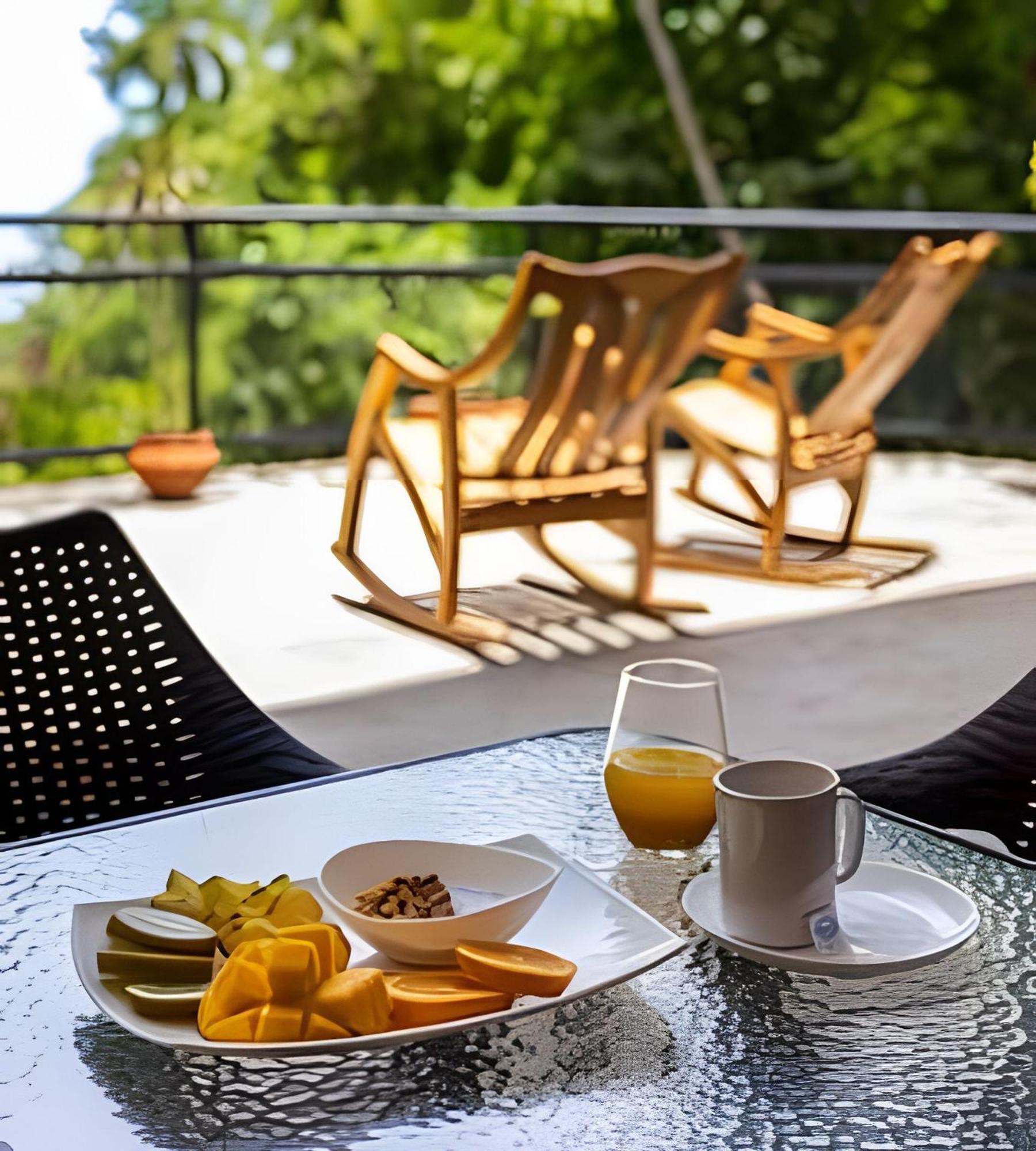 Private Jungle Sorrounded By Two Creeks Resort *