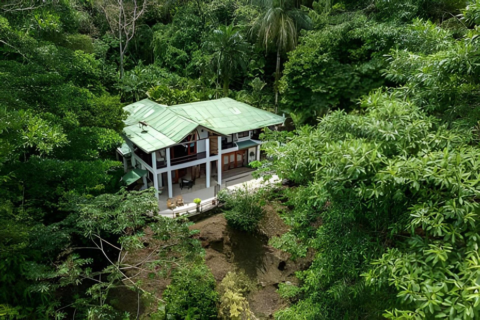 Resort Private Jungle Sorrounded By Two Creeks *
