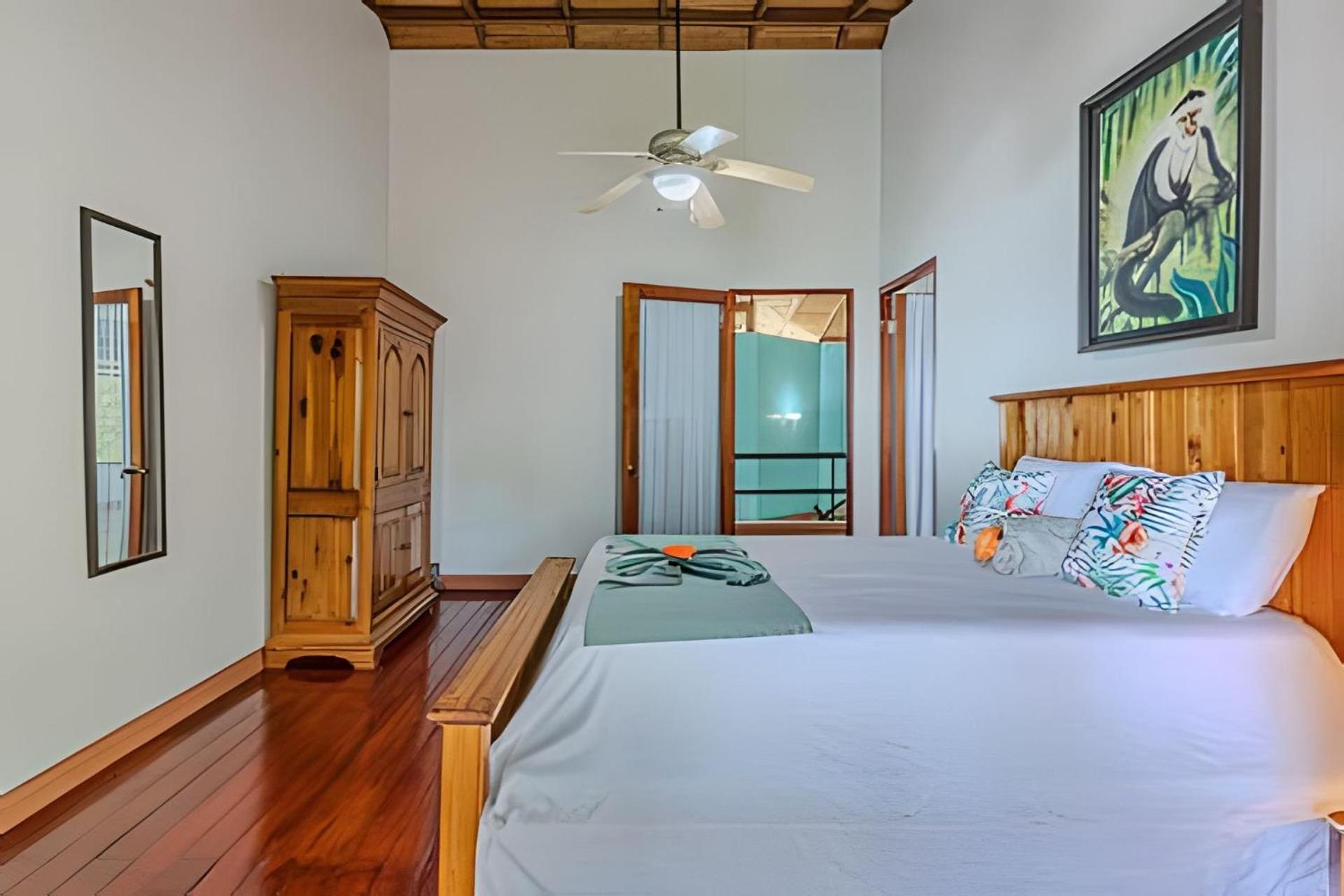 Resort Private Jungle Sorrounded By Two Creeks