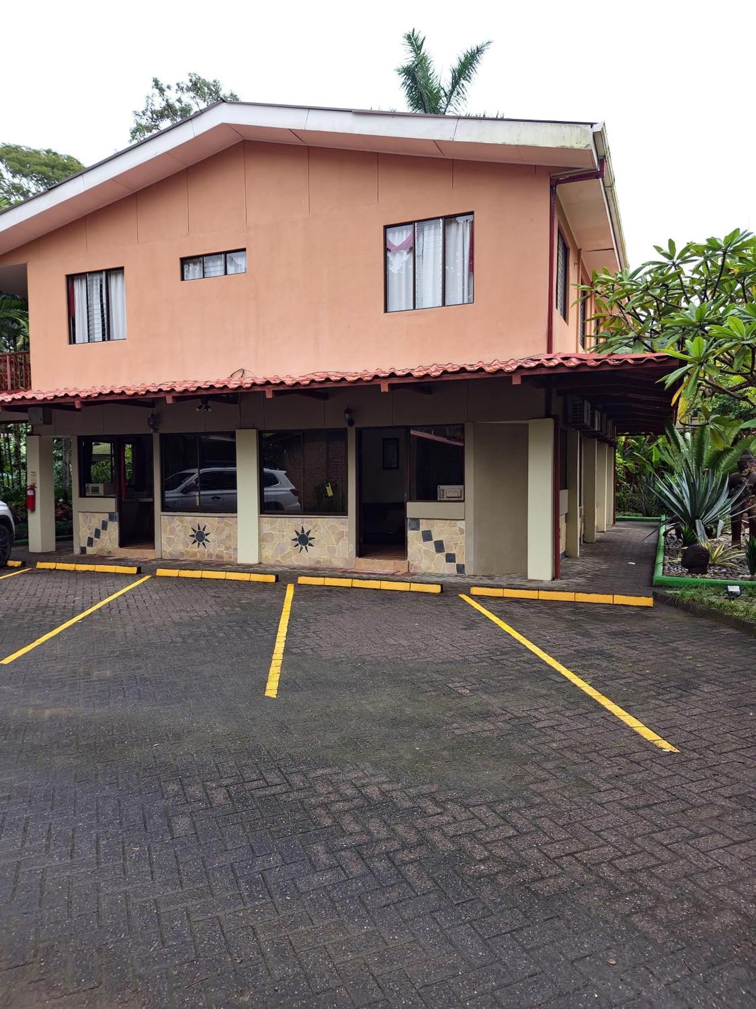 Diuwak Hotel