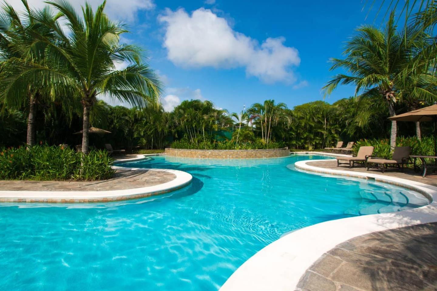 1-bedroom Near Pool Holiday home Coco