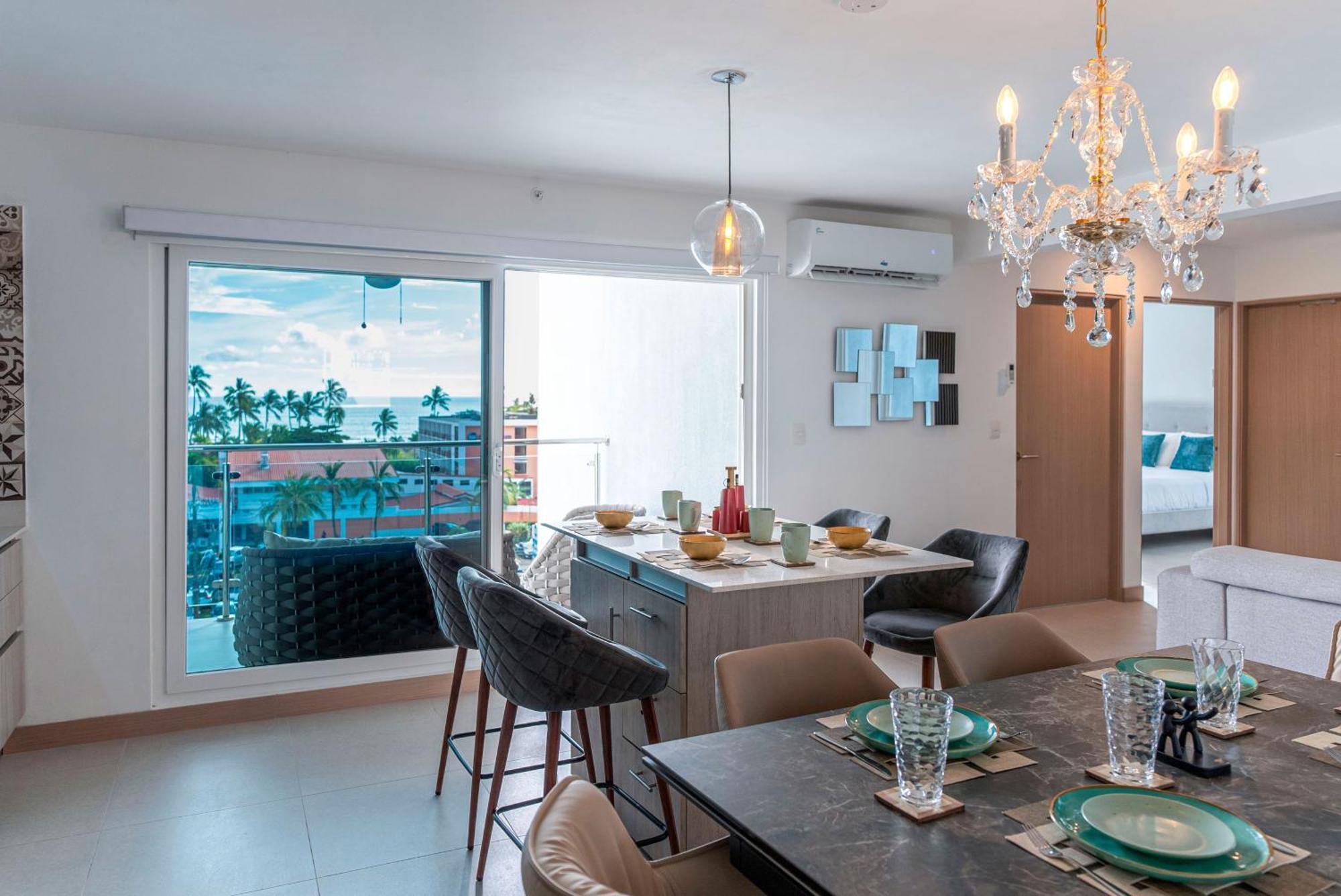 Casago 0607b Brand New Modern With Stylish Decor And Scenic Views *