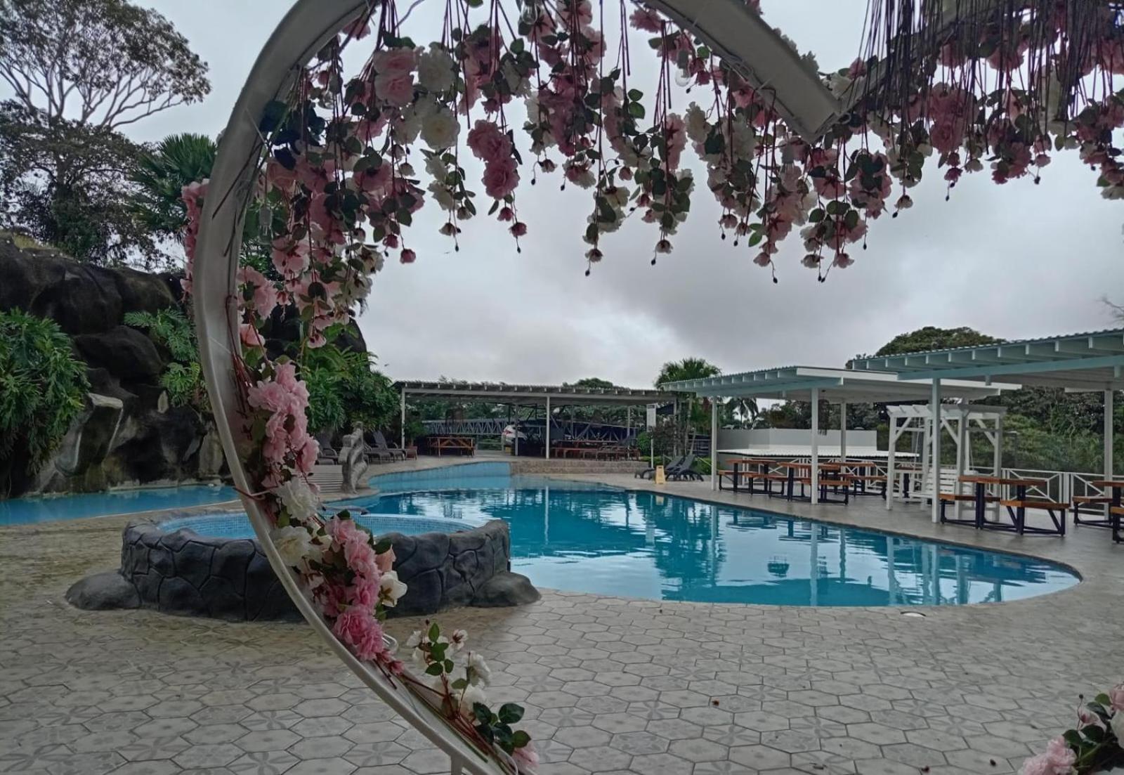 Hotel Pz Country Club & Conference Center