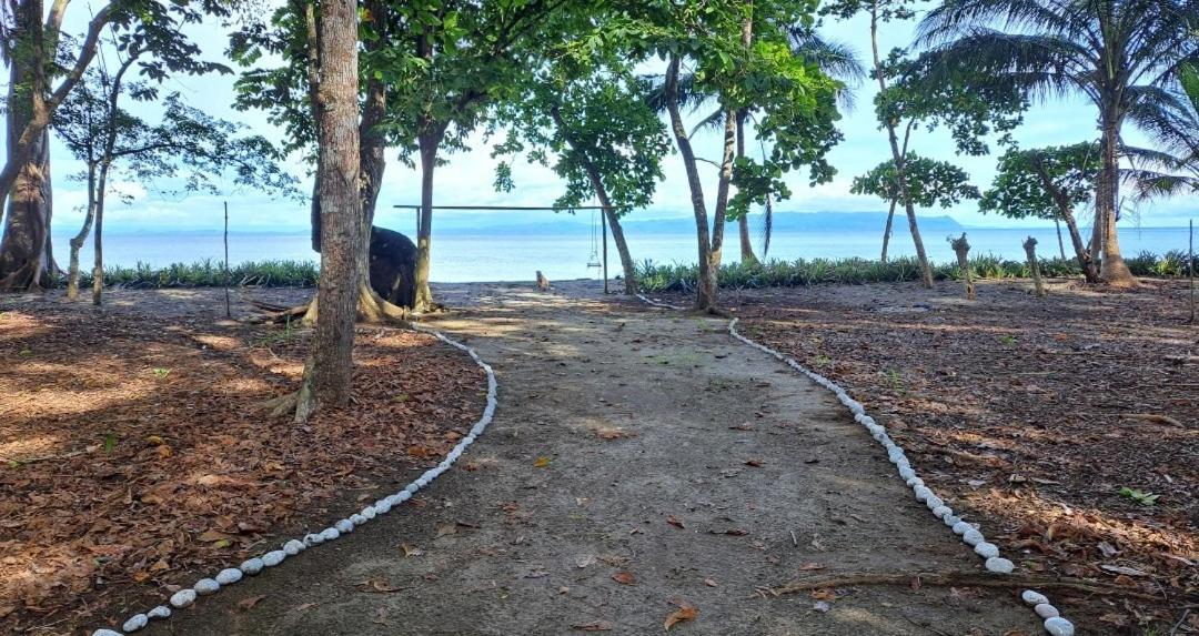 Four Monkeys Eco - Jungle & Lodge