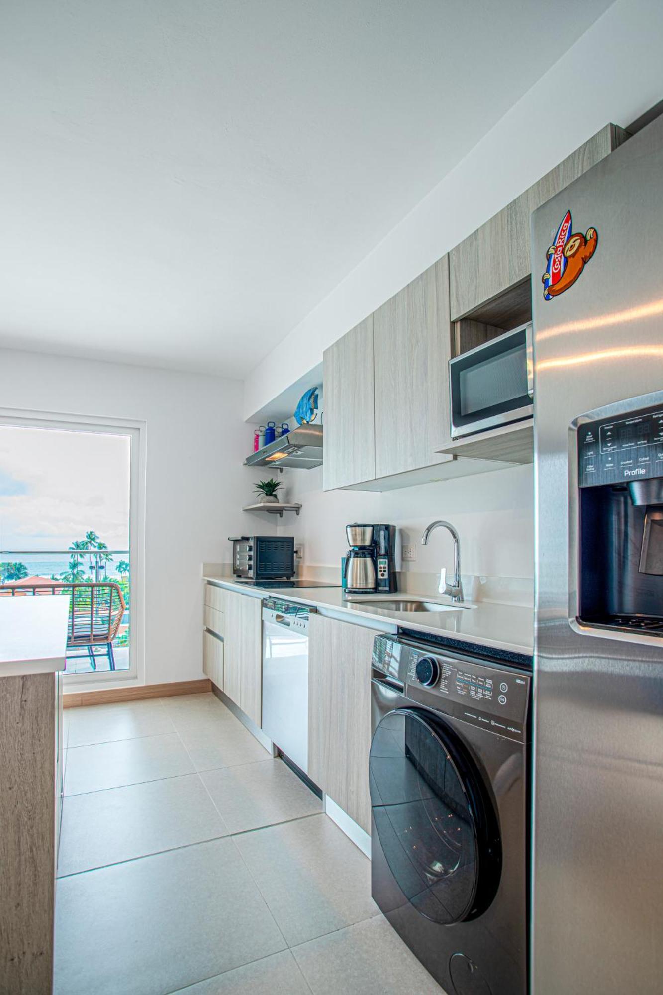 Casago 0702c Brand New Family-friendly Retreat Steps From The *