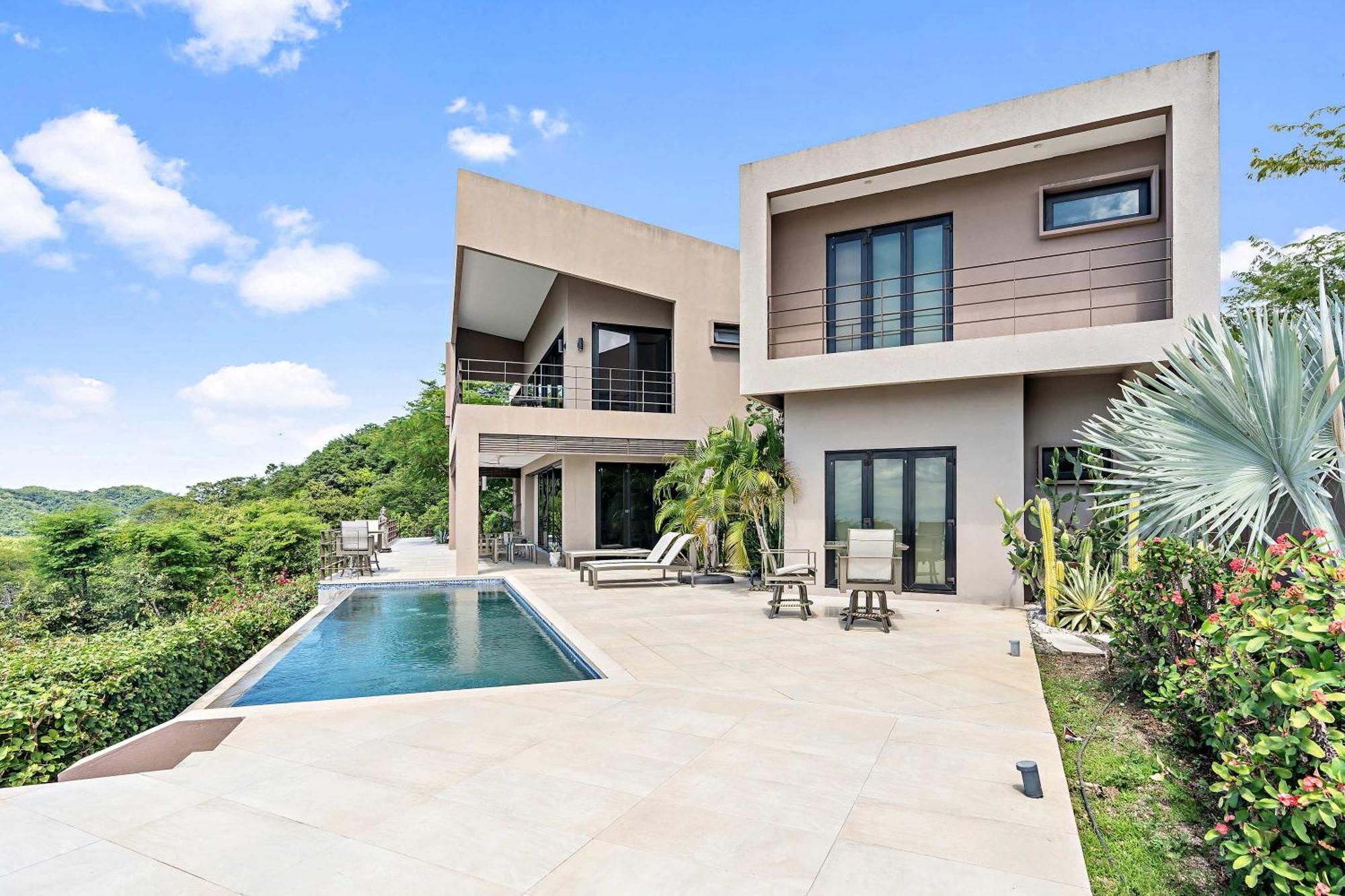 5-bd Beauty With Pool Above Potrero Holiday home