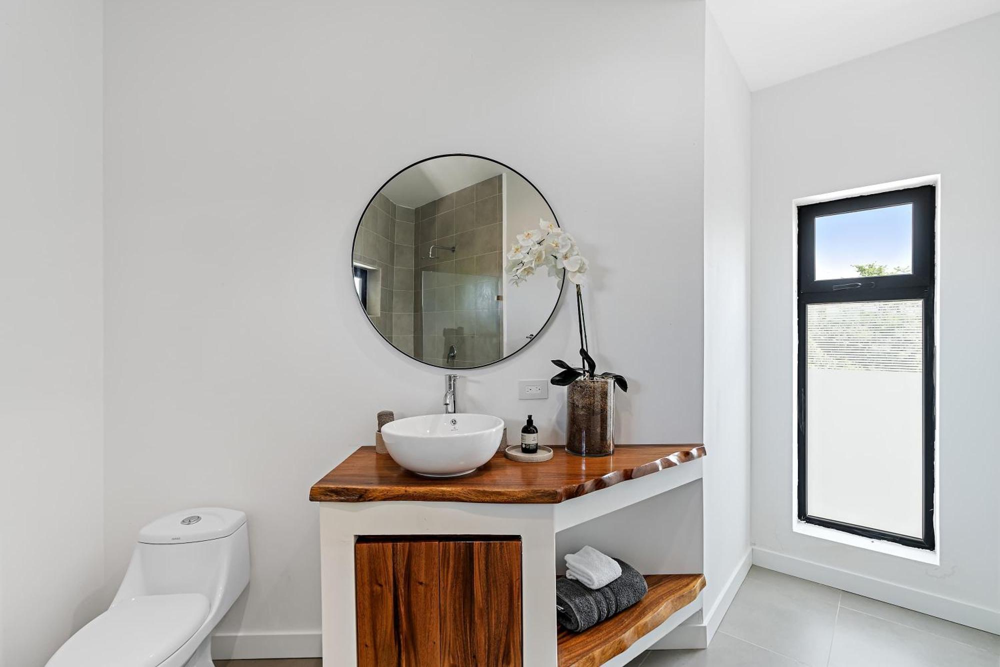 Holiday home 5-bd Beauty With Pool Above Potrero