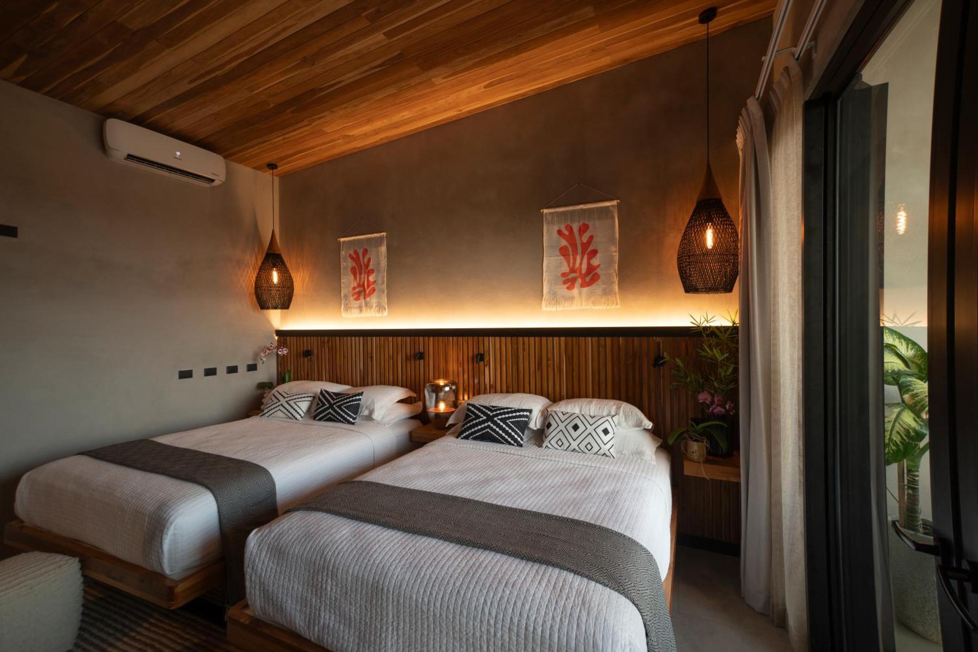 Lodge Surf Synergy All-Inclusive Surf Retreat Jaco