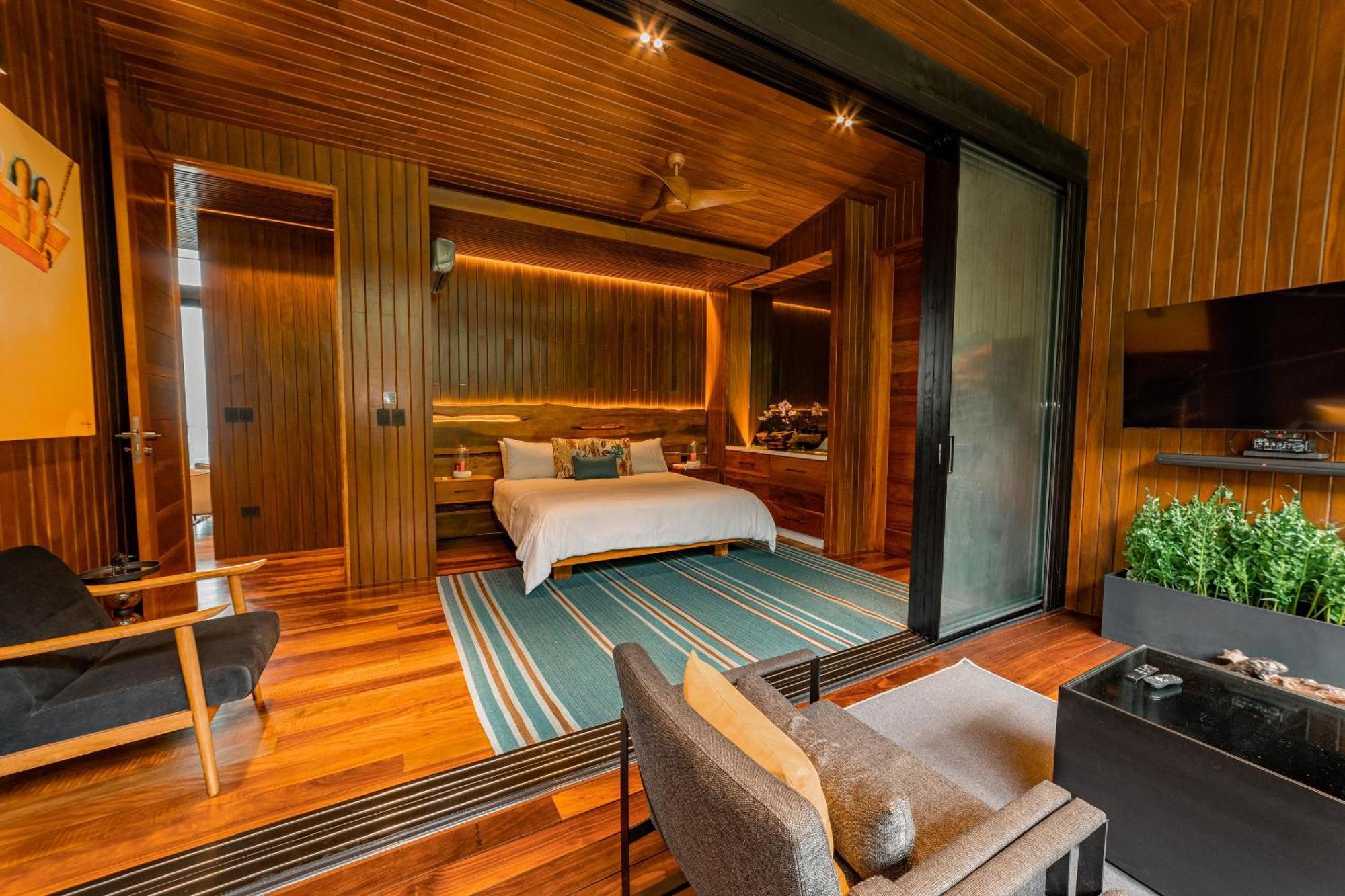 Ecolirios Boutique & Hotel Guacimo (Limon)
